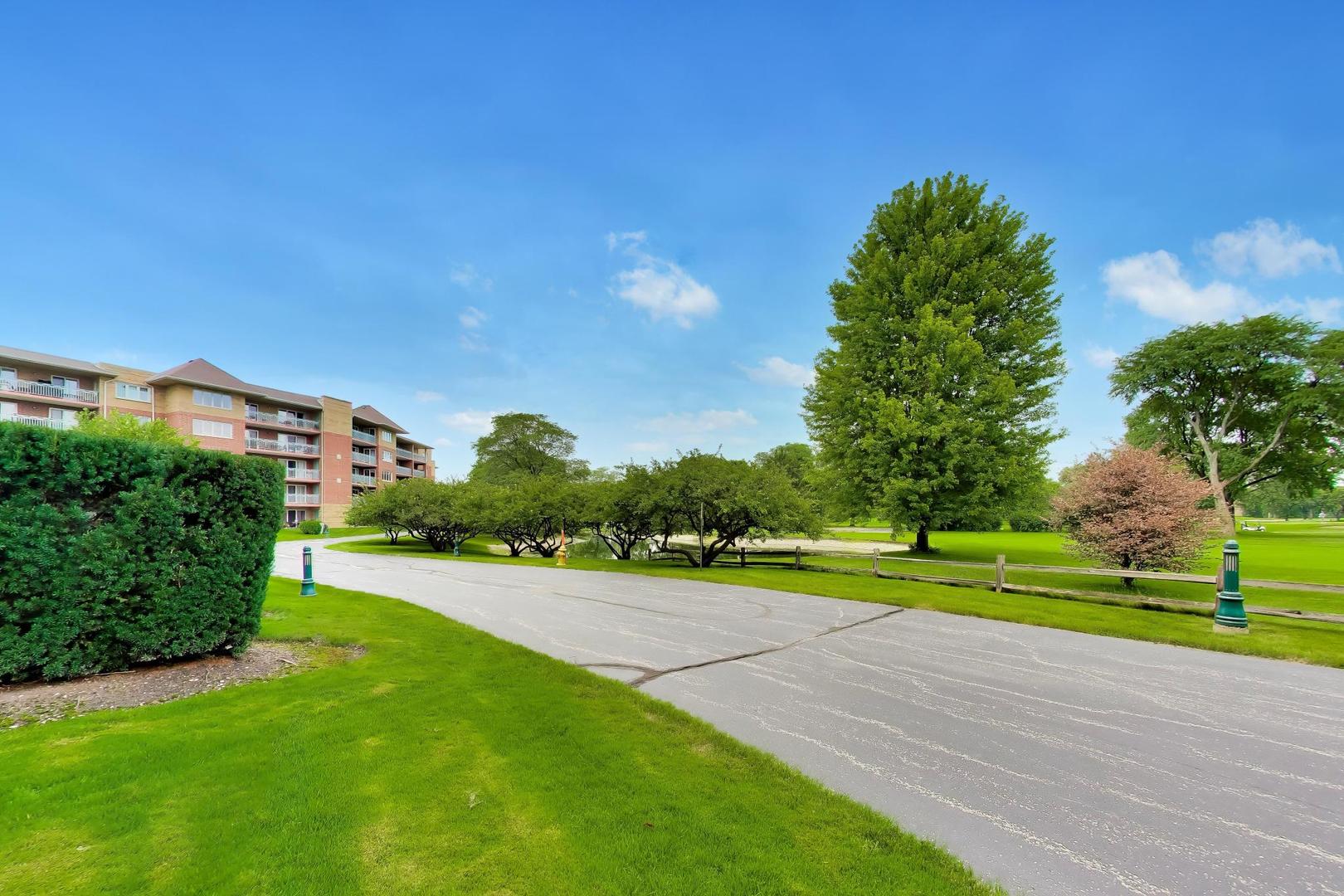 710 Creekside Drive Unit: 101