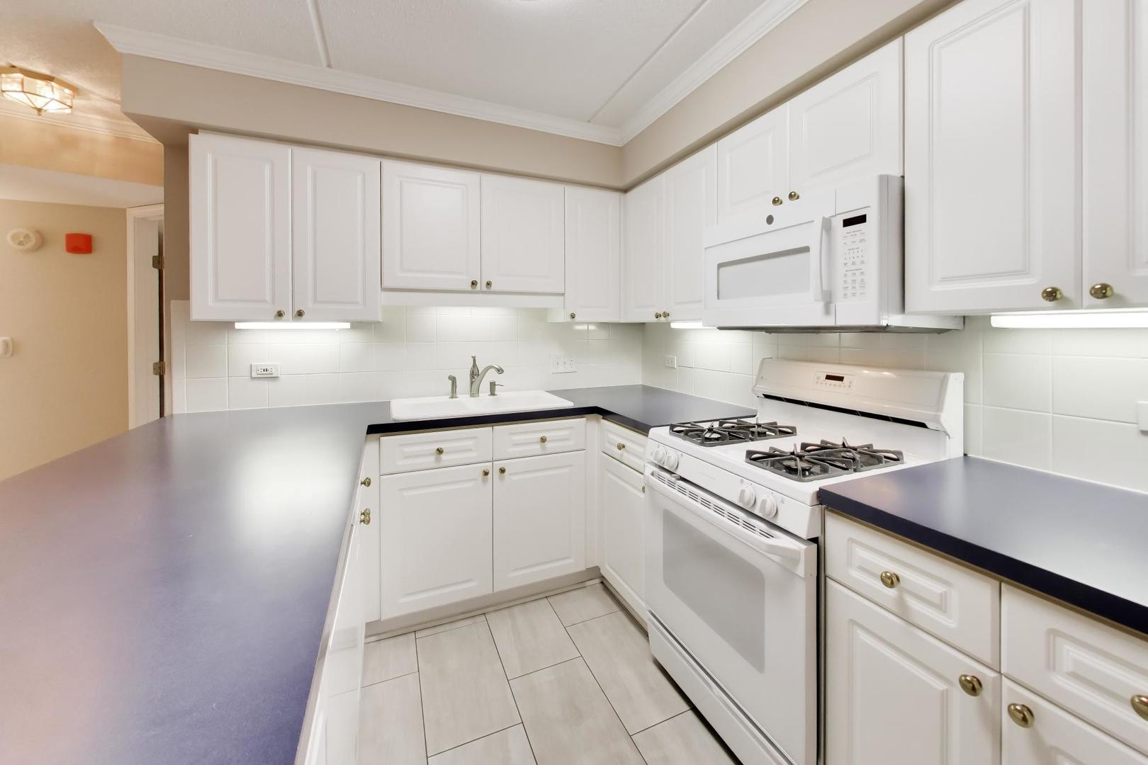 710 Creekside Drive Unit: 101