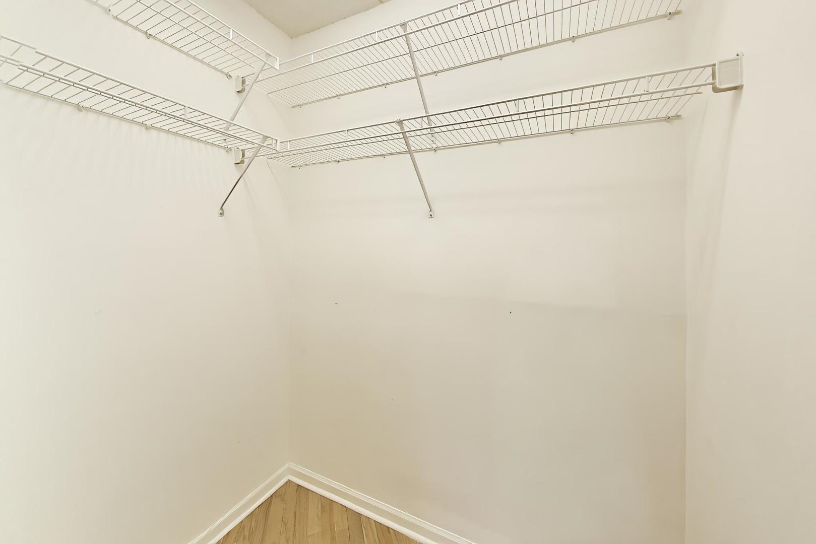 710 Creekside Drive Unit: 101