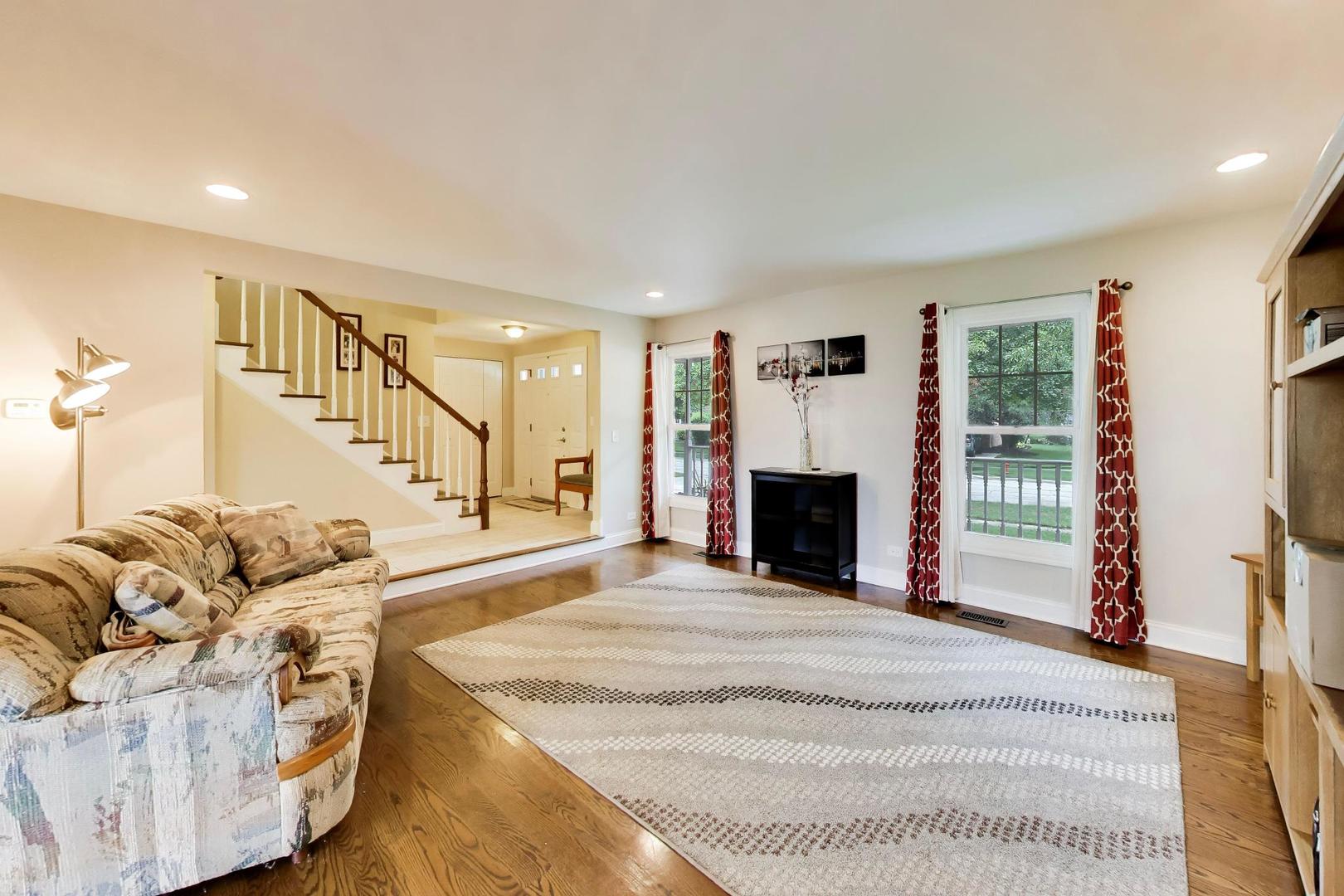 639 N Newkirk Lane