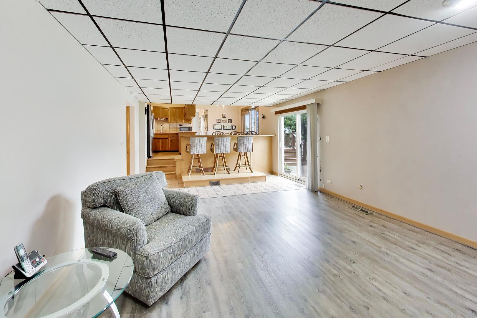 433 Kinkaid Court