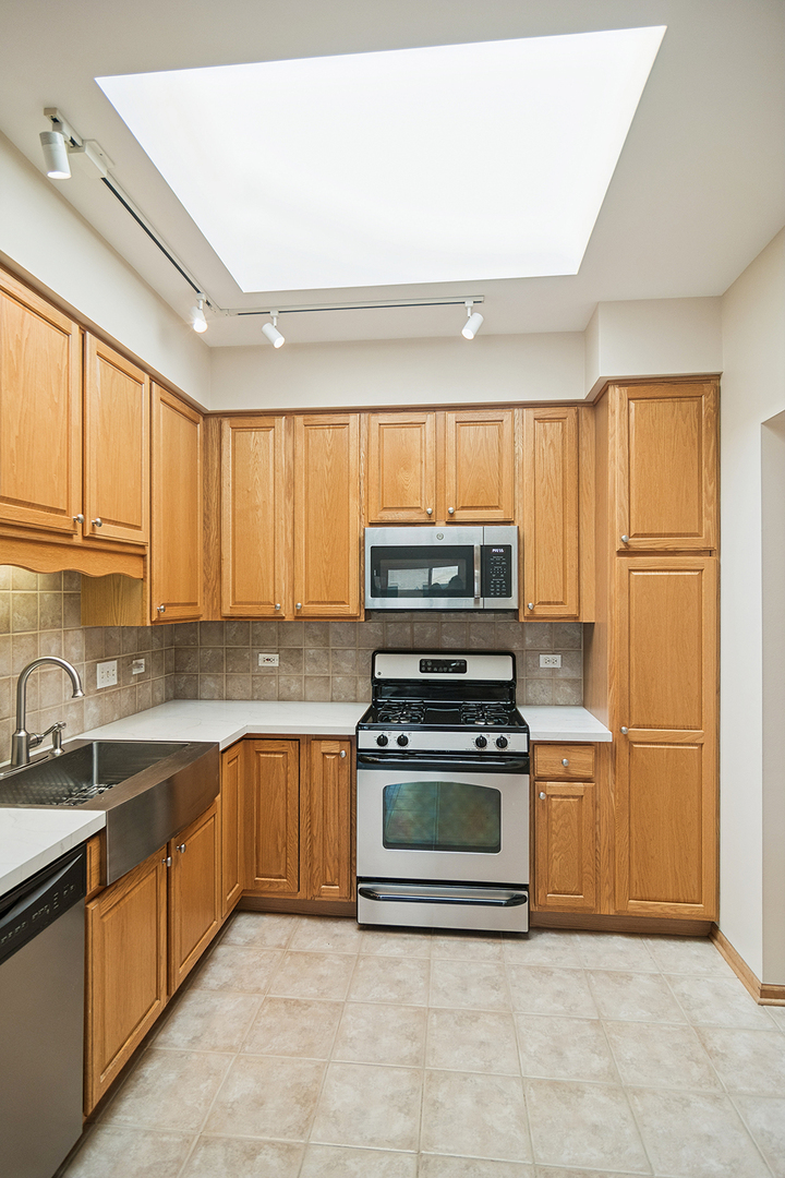 11 S Wille Street Unit: 705