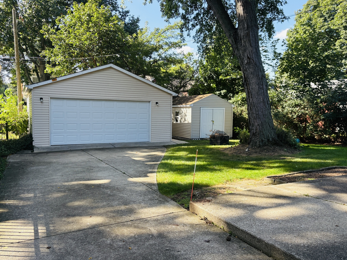 205 W Euclid Avenue