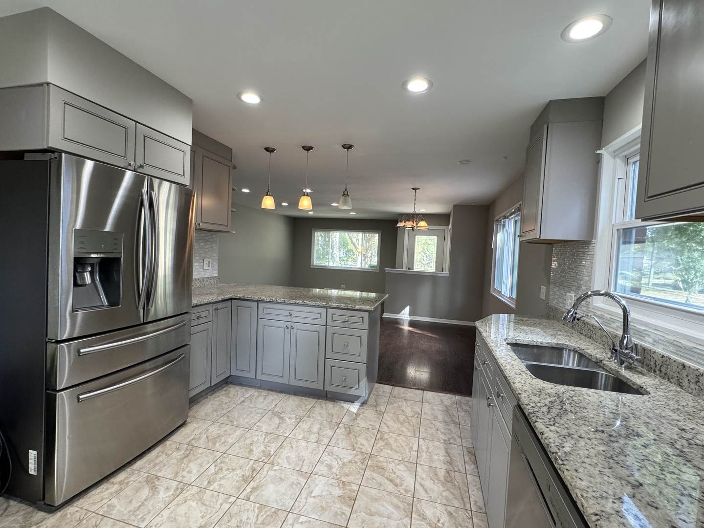 205 W Euclid Avenue