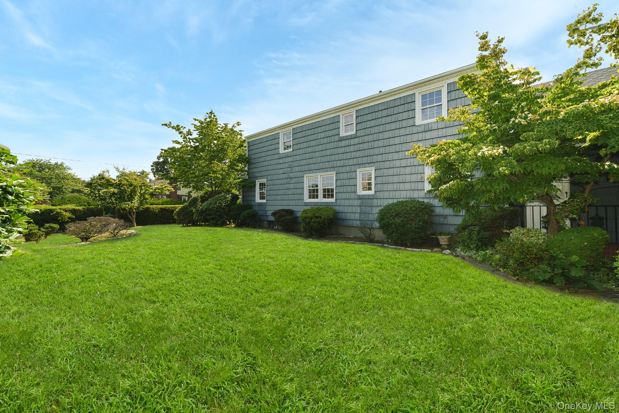 23 Spruce Street