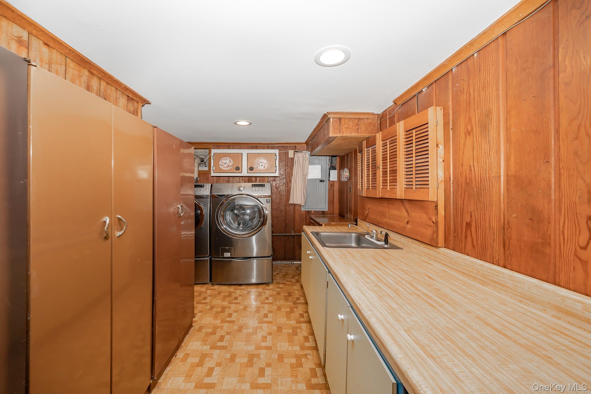 33 Parkdale Drive