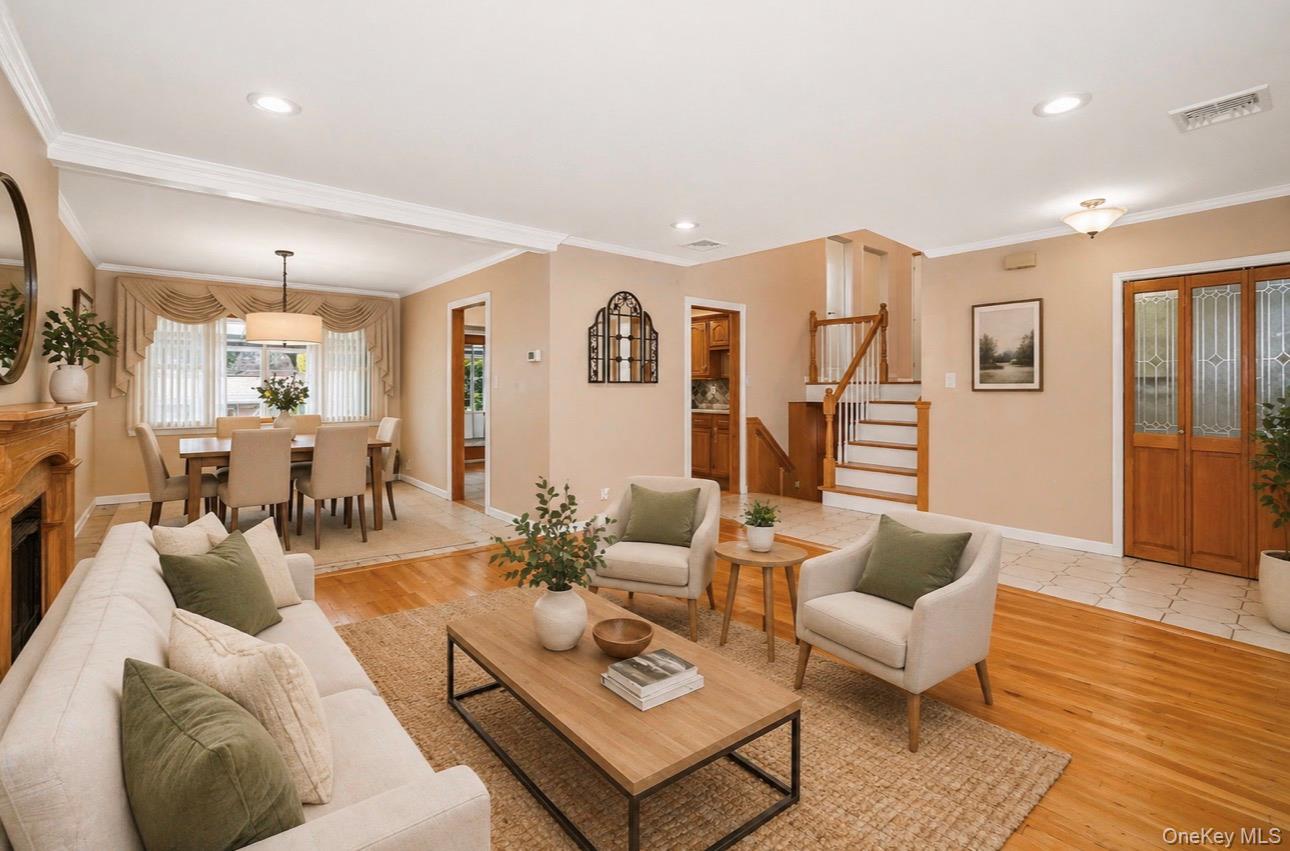 33 Parkdale Drive