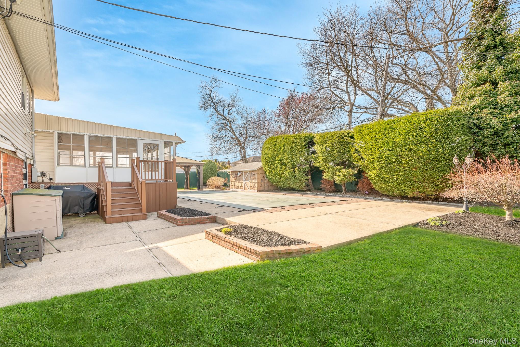 33 Parkdale Drive