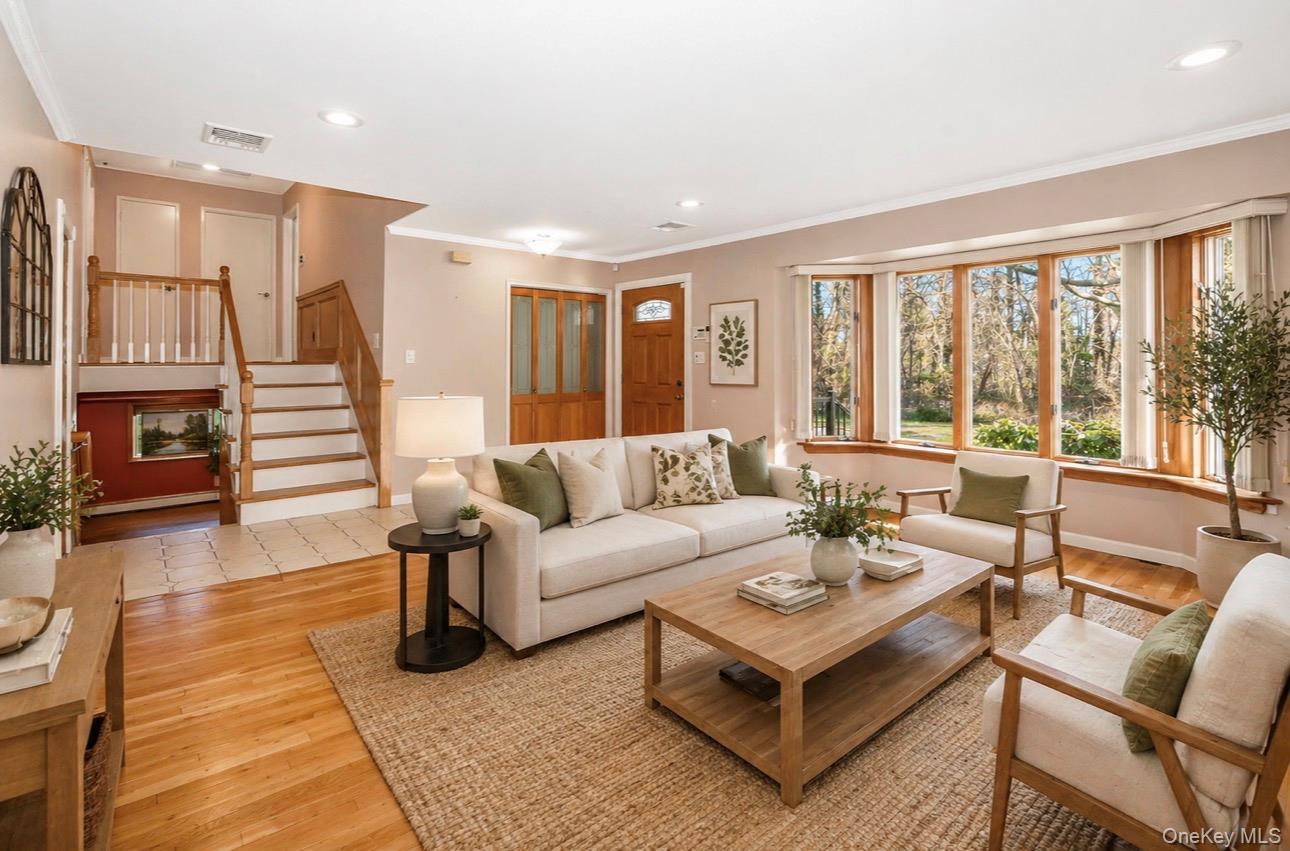 33 Parkdale Drive
