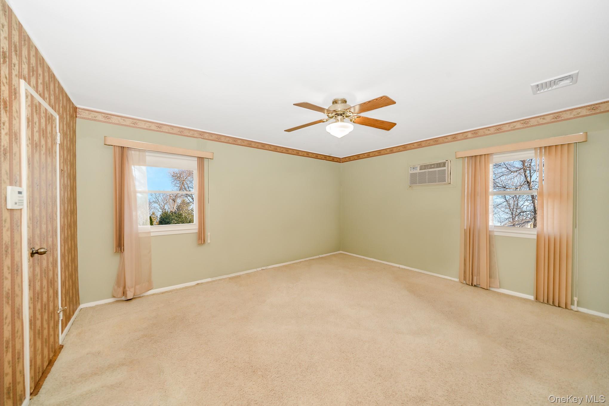 33 Parkdale Drive