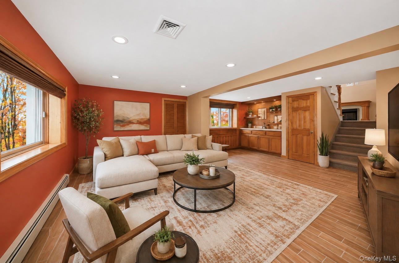 33 Parkdale Drive