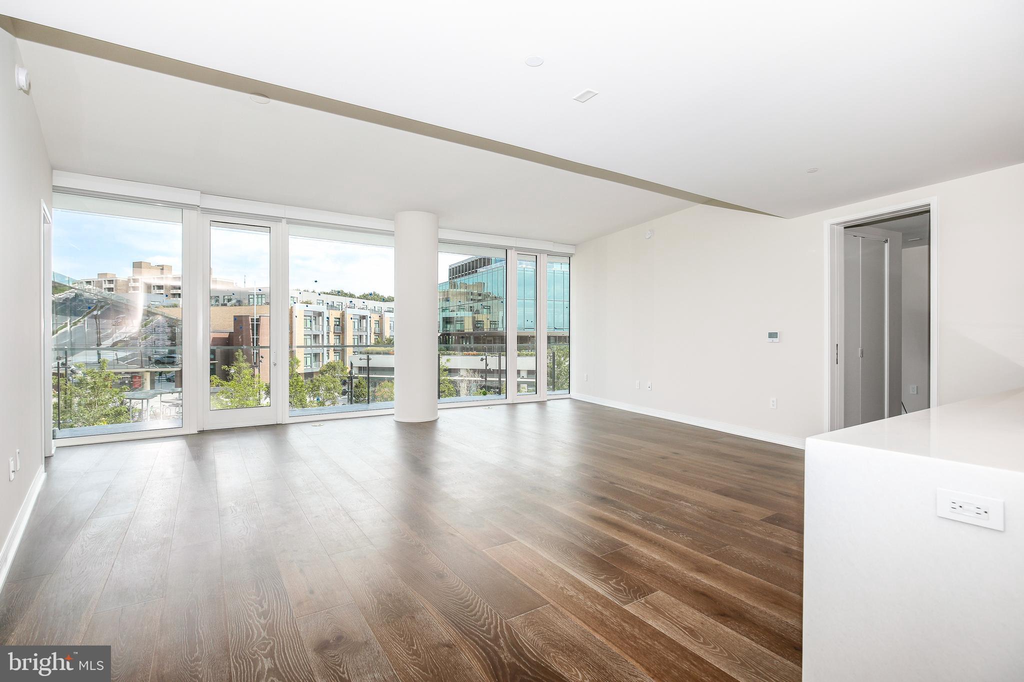 601 WHARF STREET SW 303