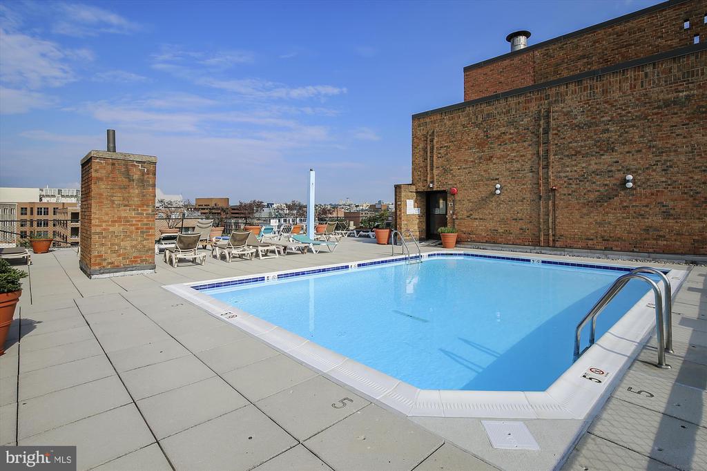 1718 P STREET NW T19