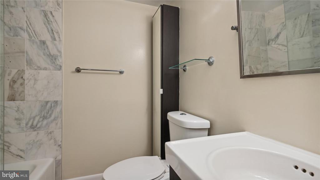 1718 P STREET NW T19