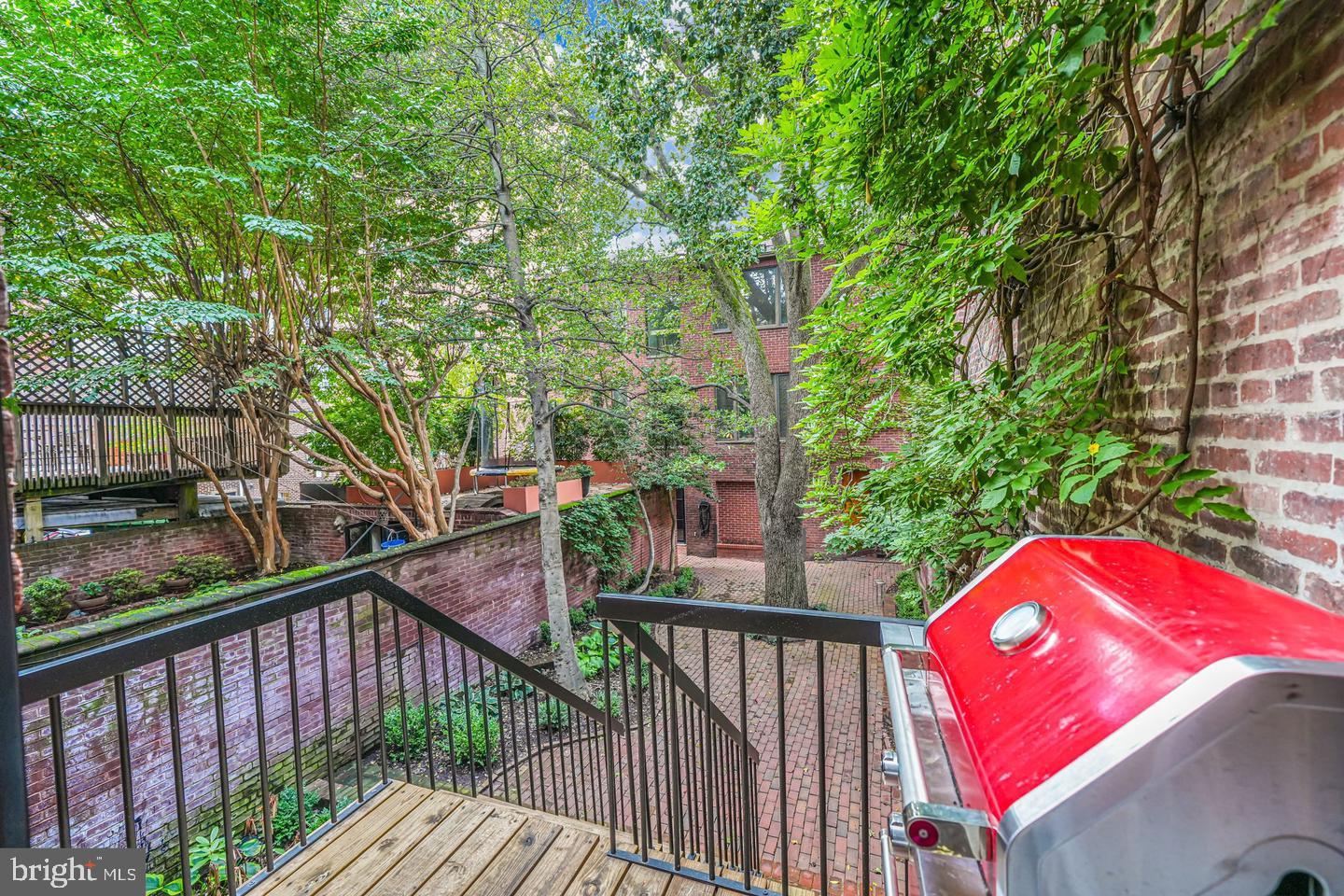 1712 19TH STREET NW B