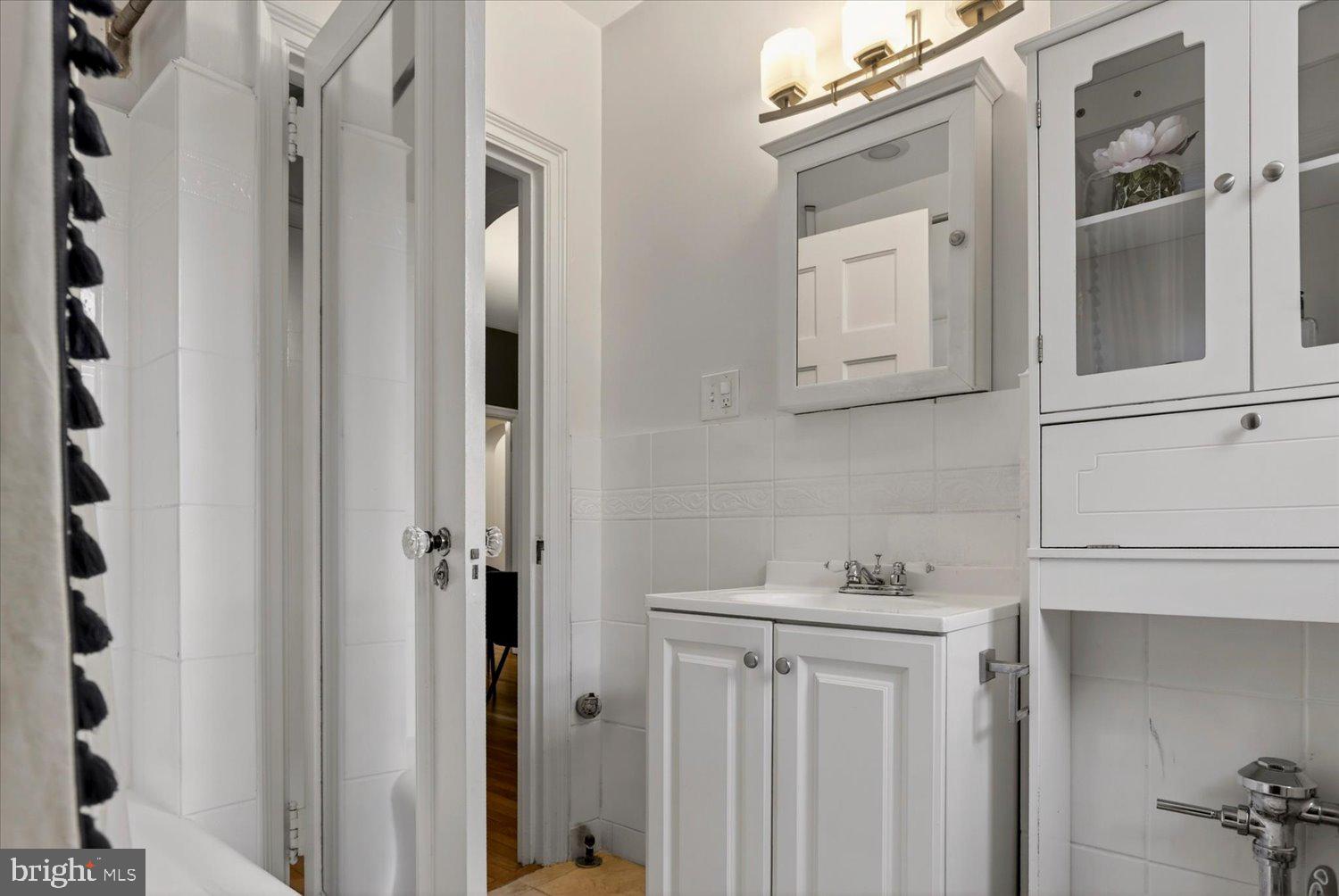 3900 CONNECTICUT AVENUE NW 102G