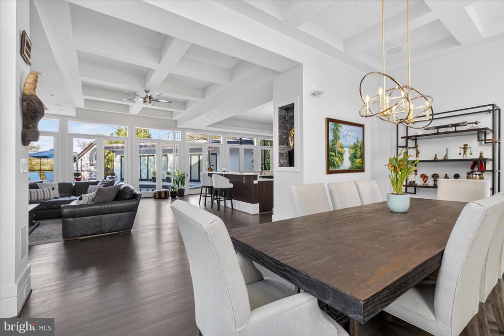 3017 GATES ROAD NW