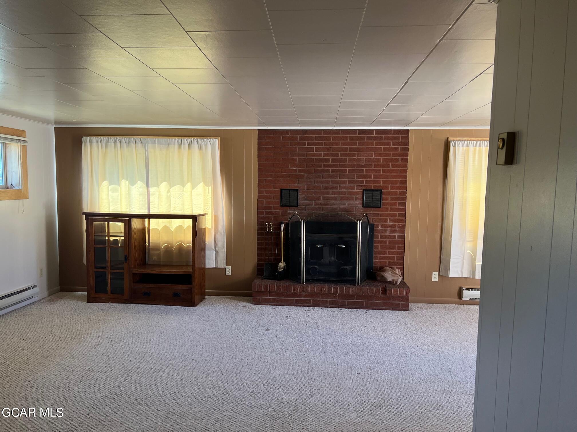 250 & 248 East Agate Avenue