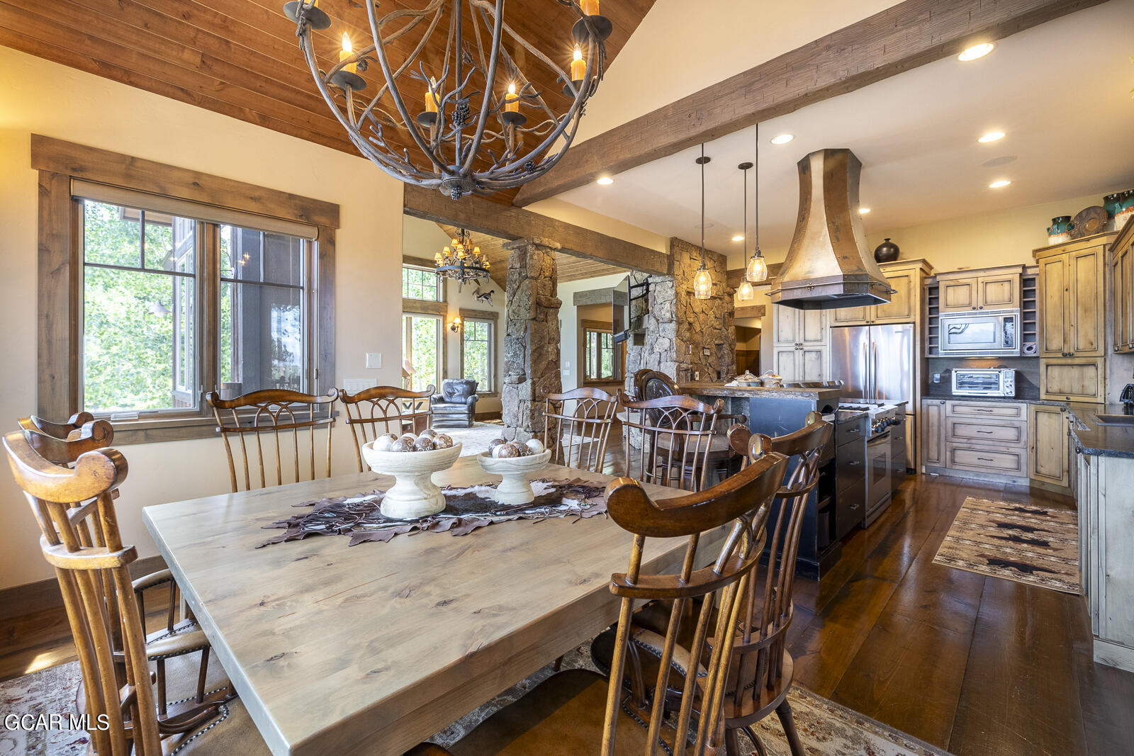 3048 Golf Course Circle