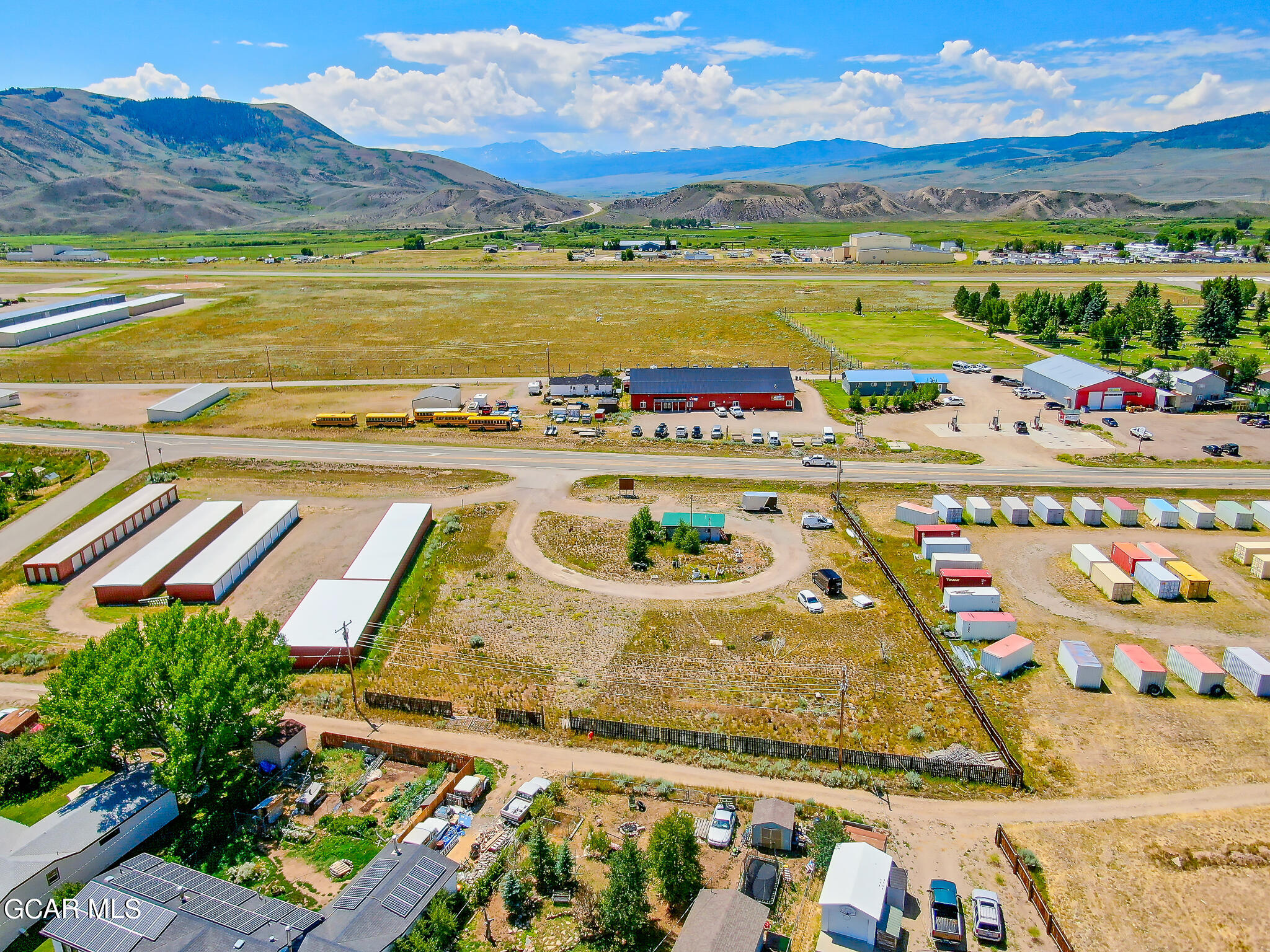 1605 US HWY 40