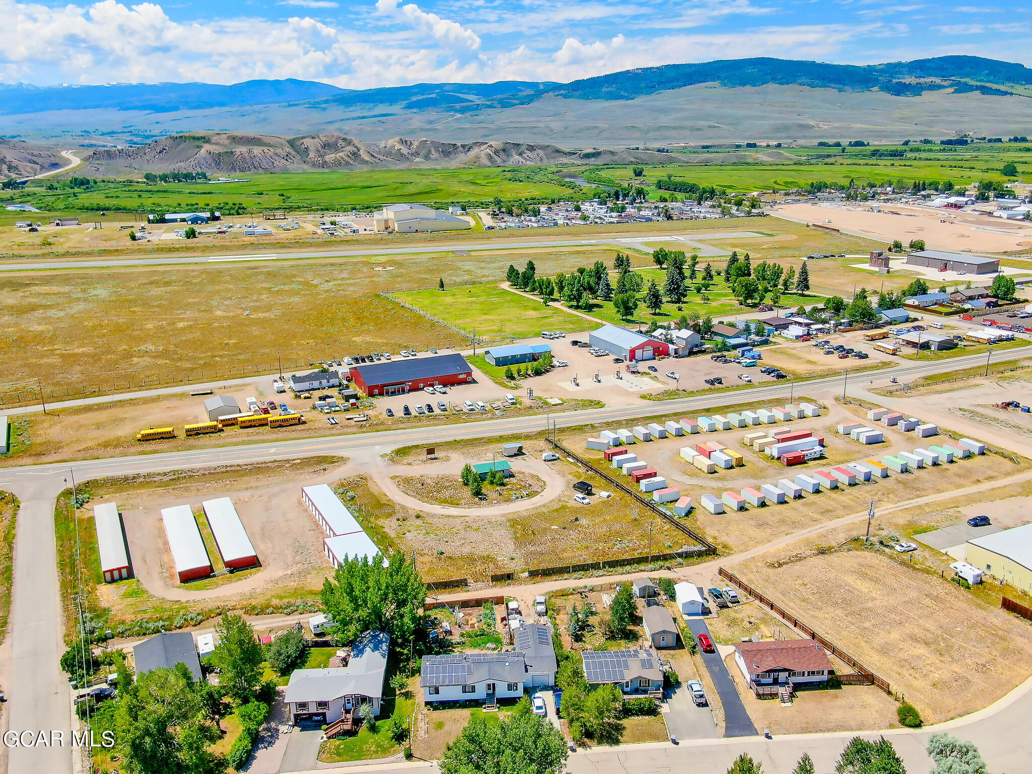 1605 US HWY 40
