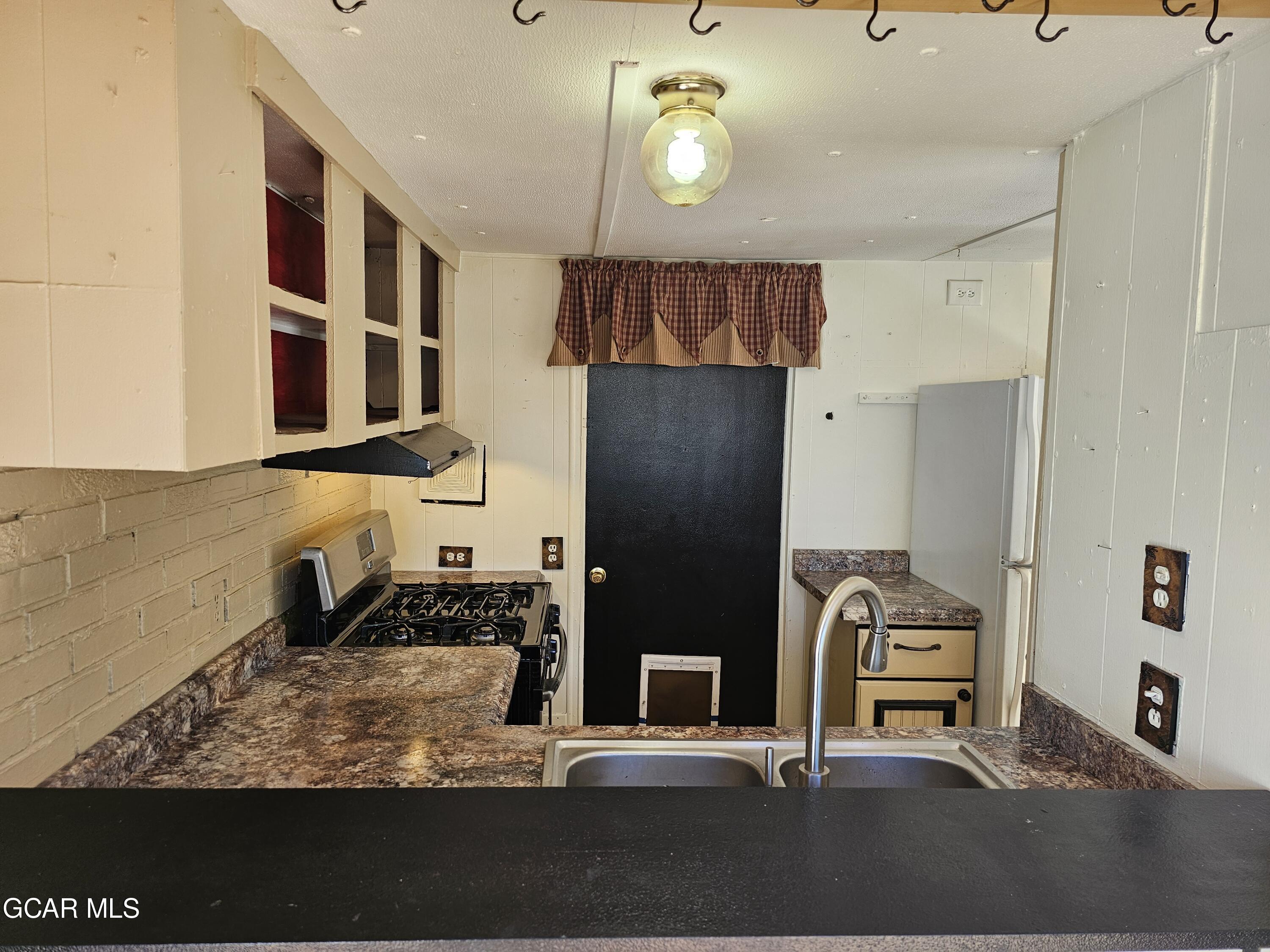 331 CASA Drive