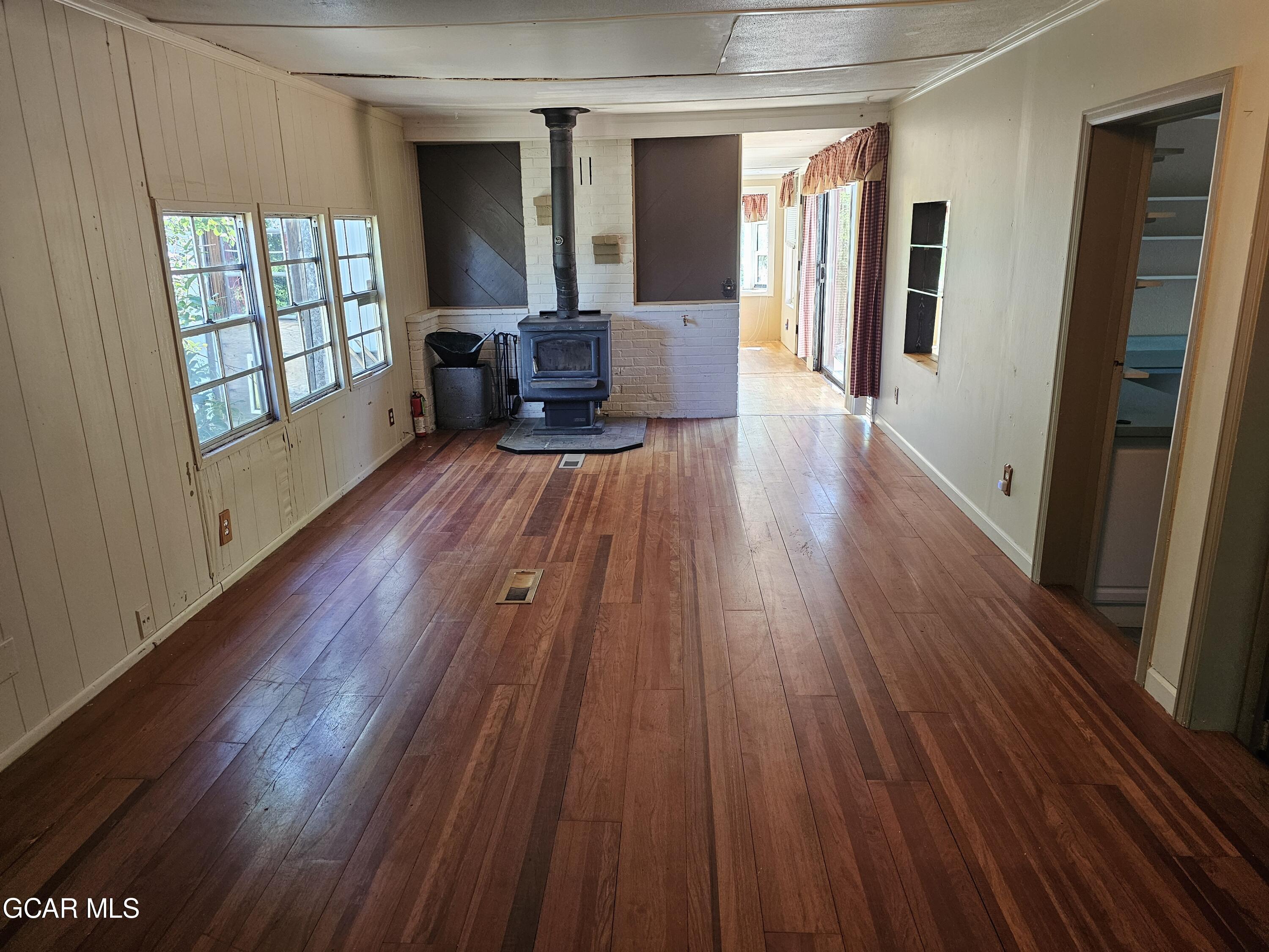 331 CASA Drive