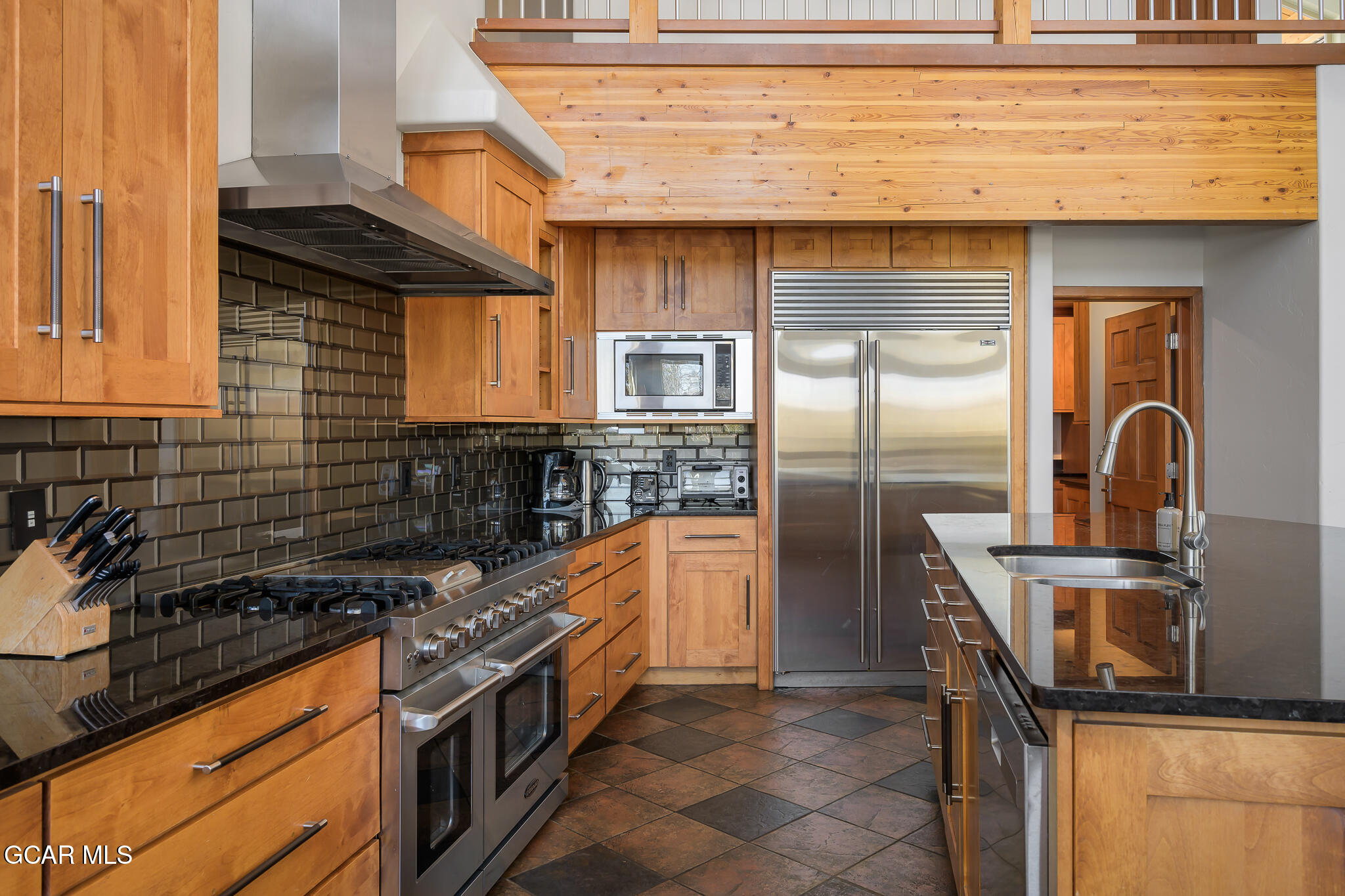 2940 Golf Course Circle