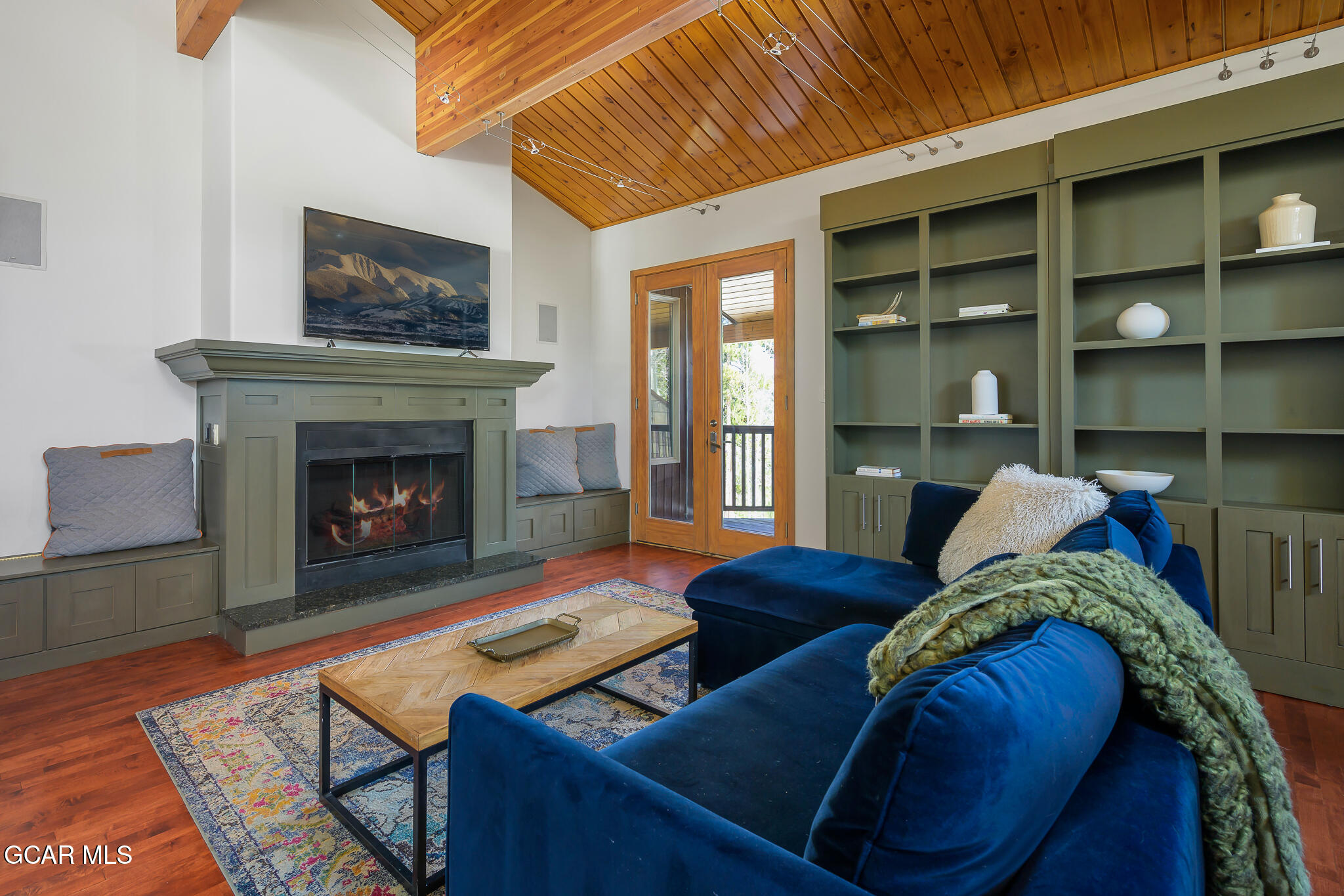 2940 Golf Course Circle