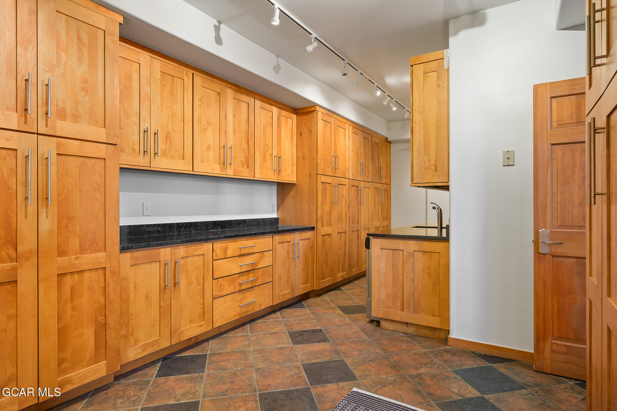 2940 Golf Course Circle