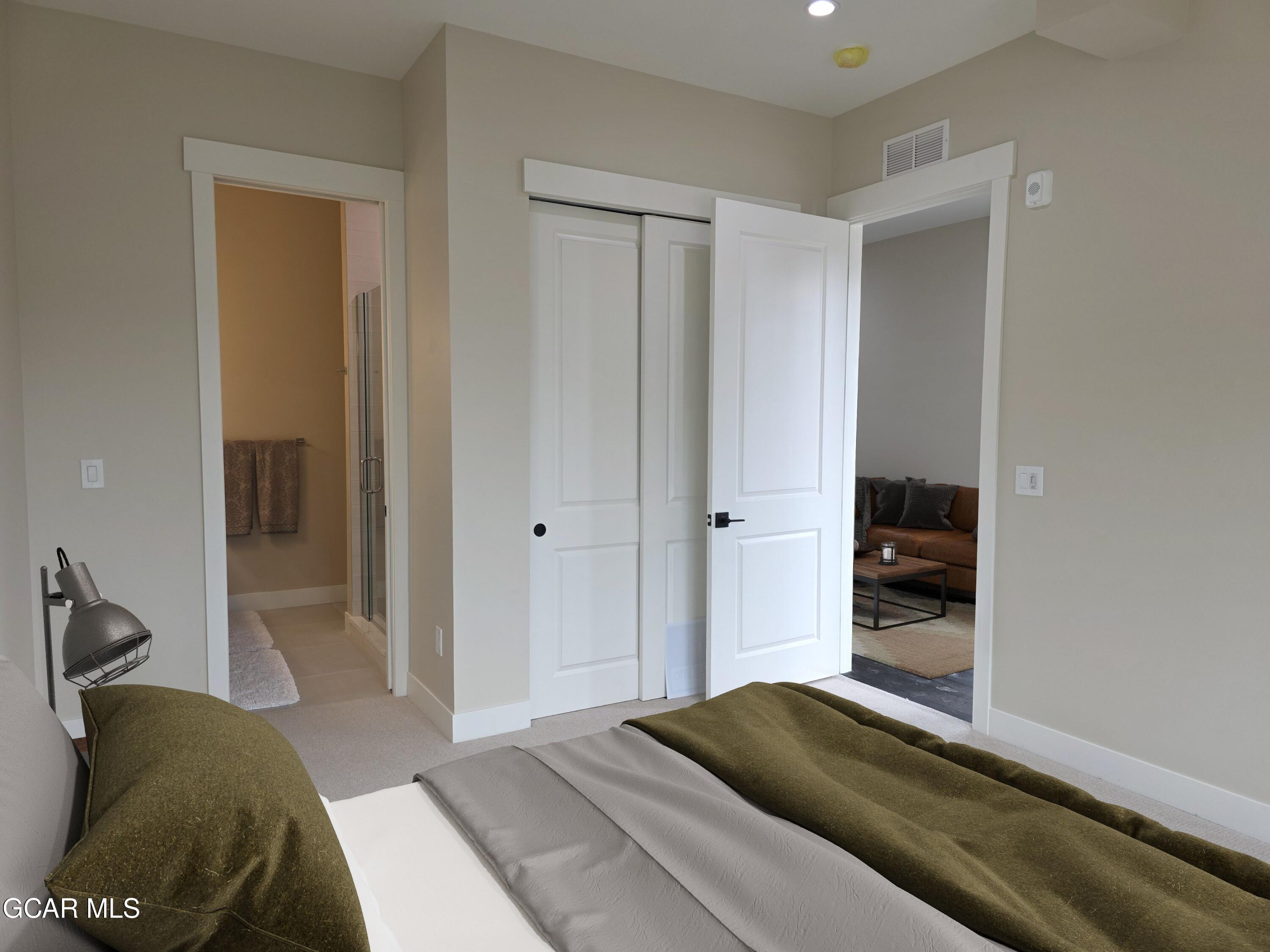 505 GRAND Avenue 202