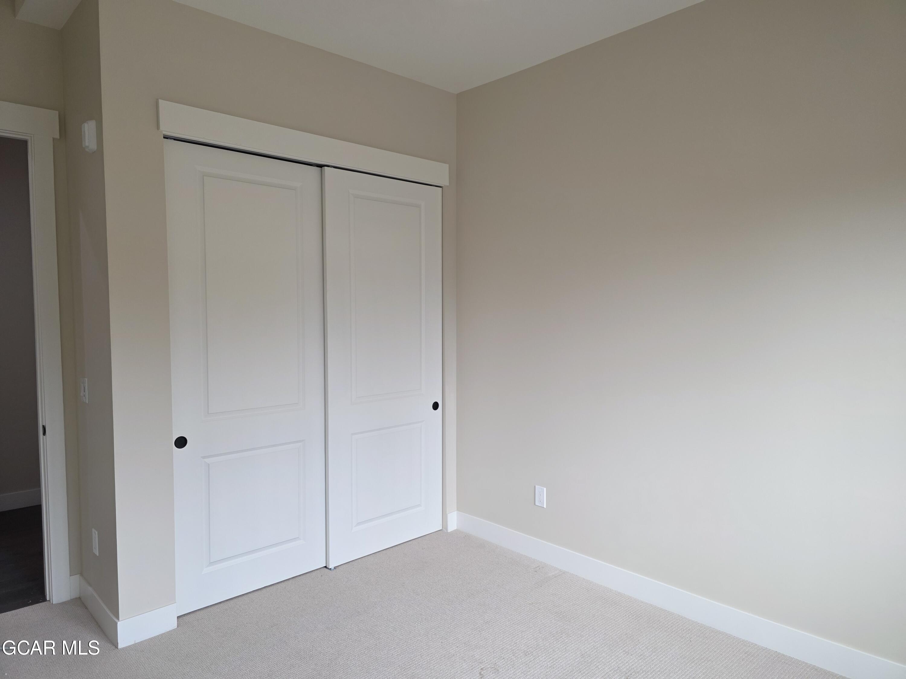 505 GRAND Avenue 202