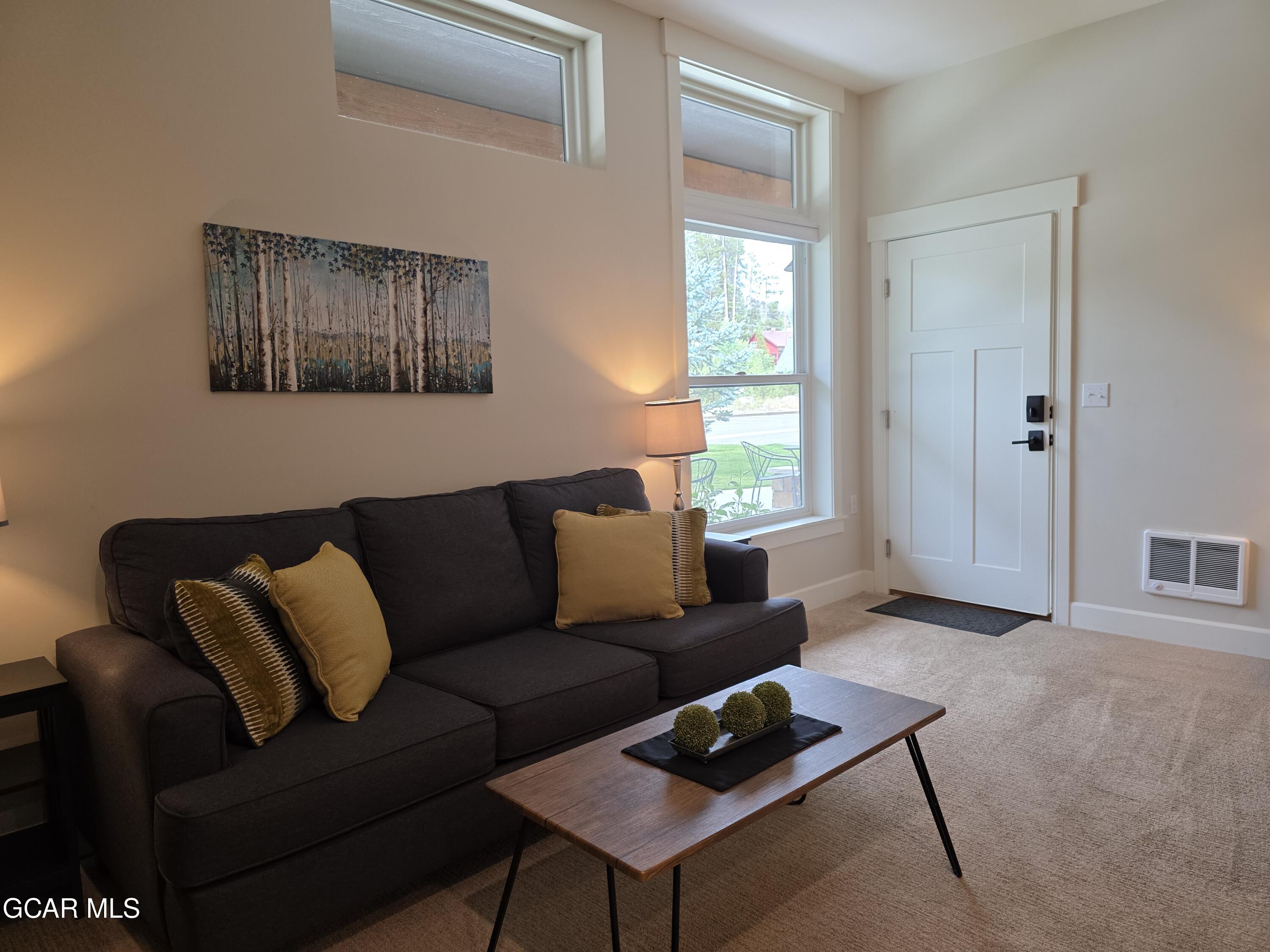 800 PARK Avenue 103