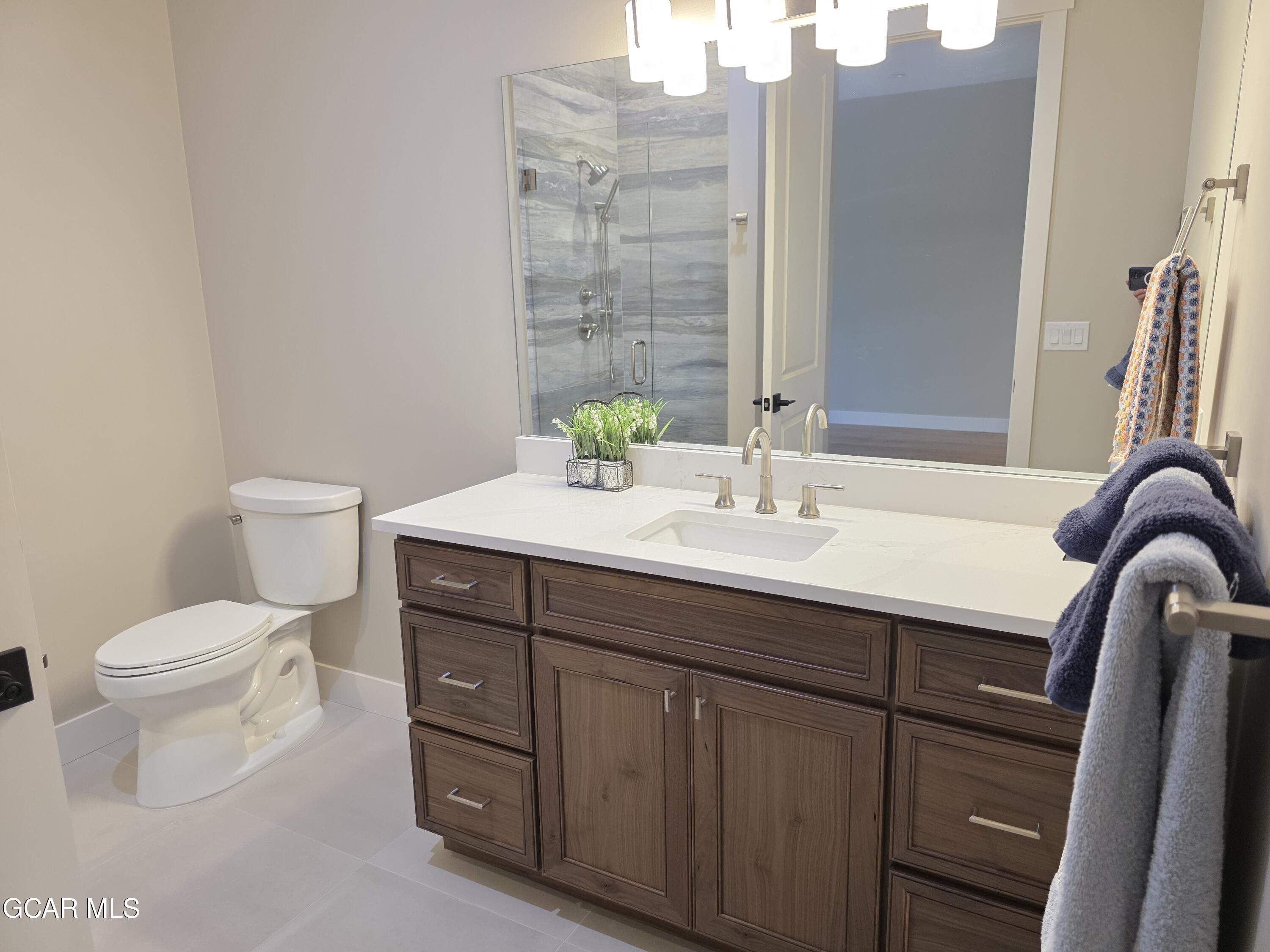 505 GRAND Avenue 204