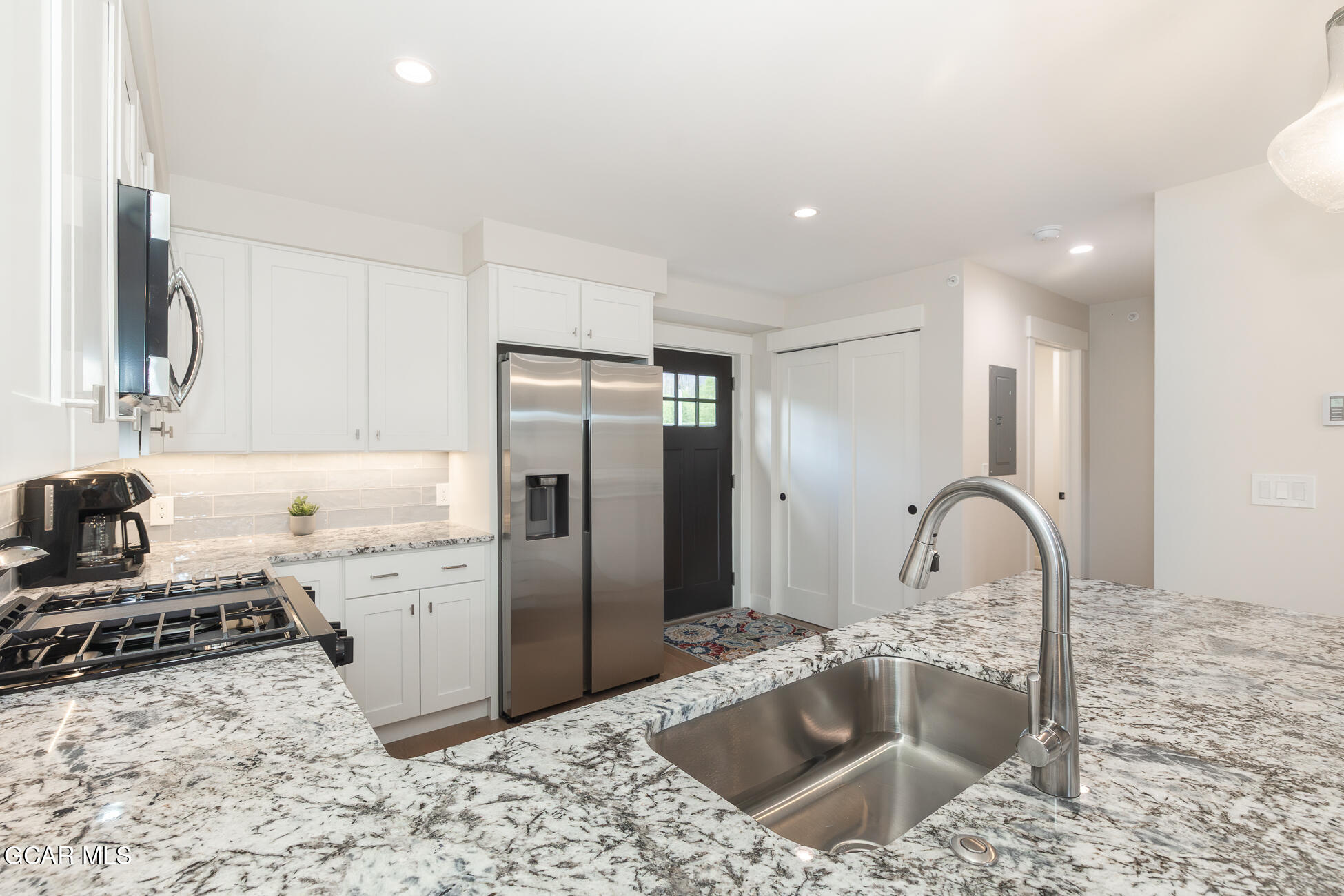 505 GRAND Avenue 206