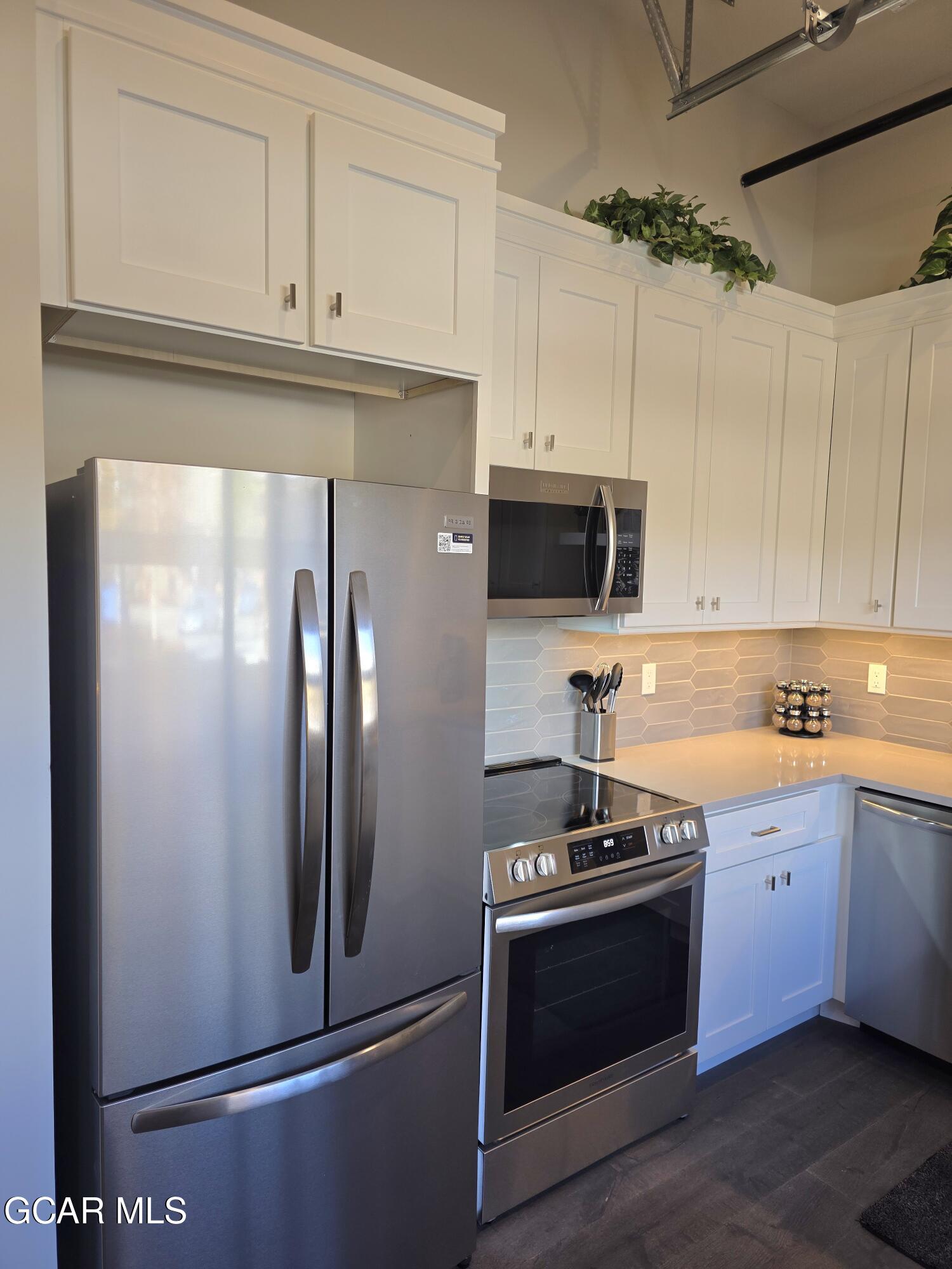 824 Grand Avenue 114