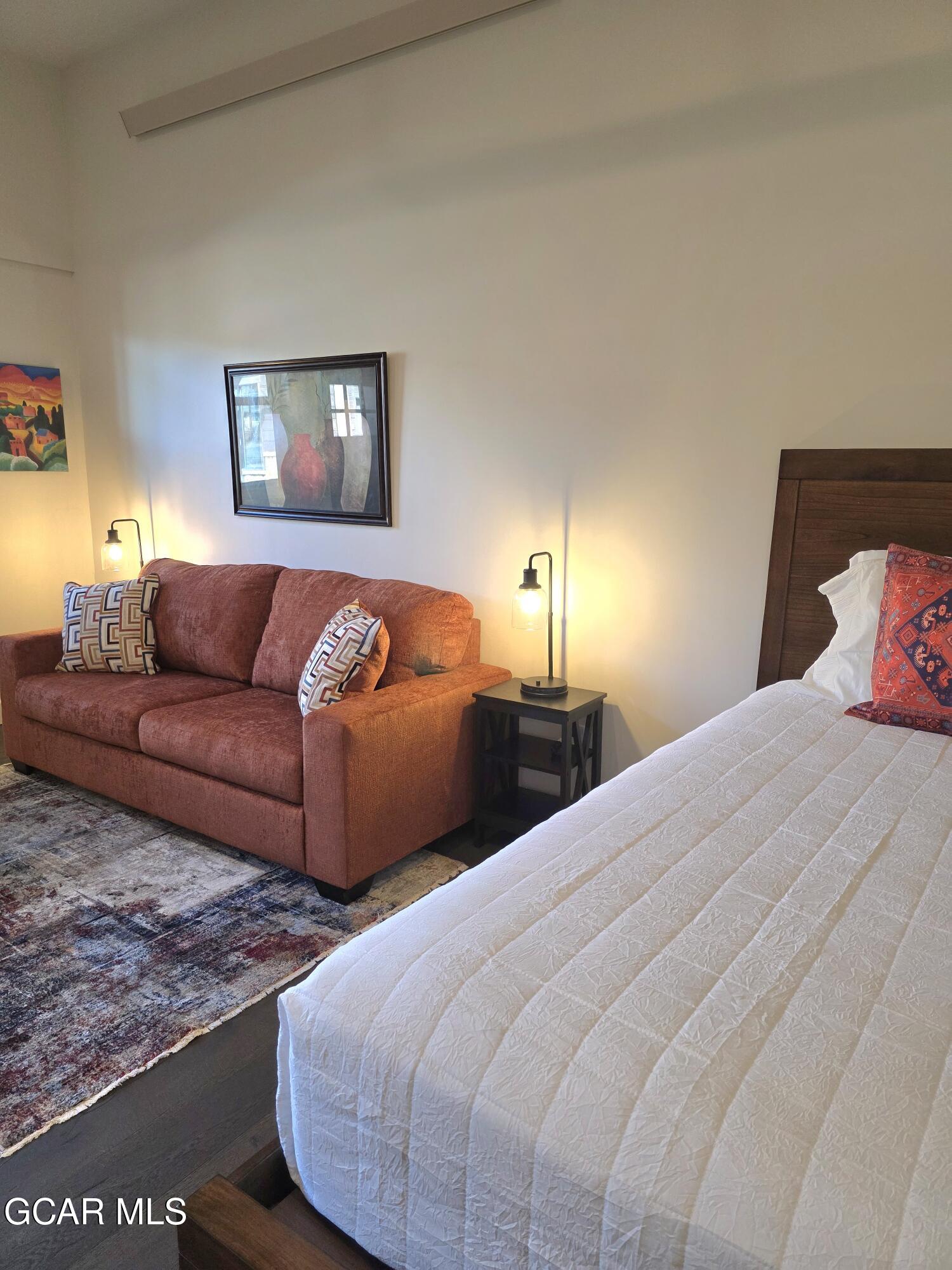 824 Grand Avenue 114