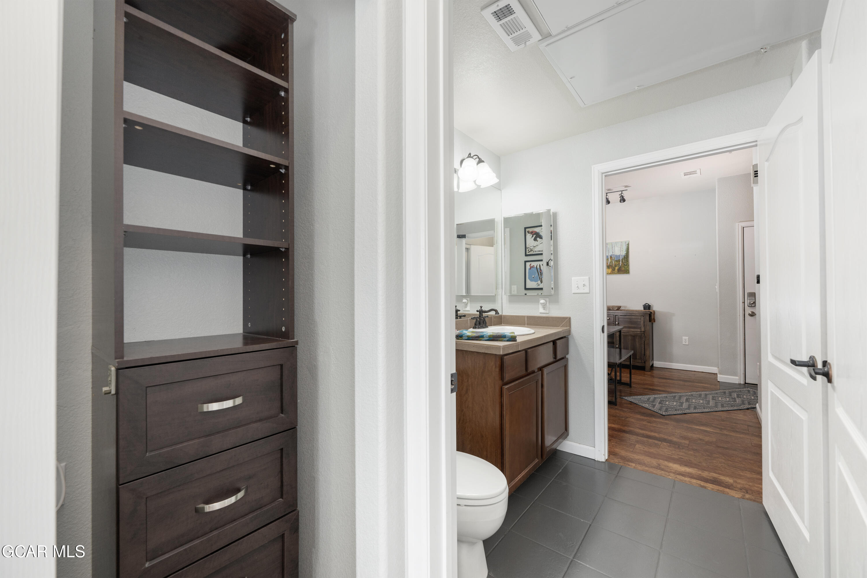 154 Village Rd #C-103