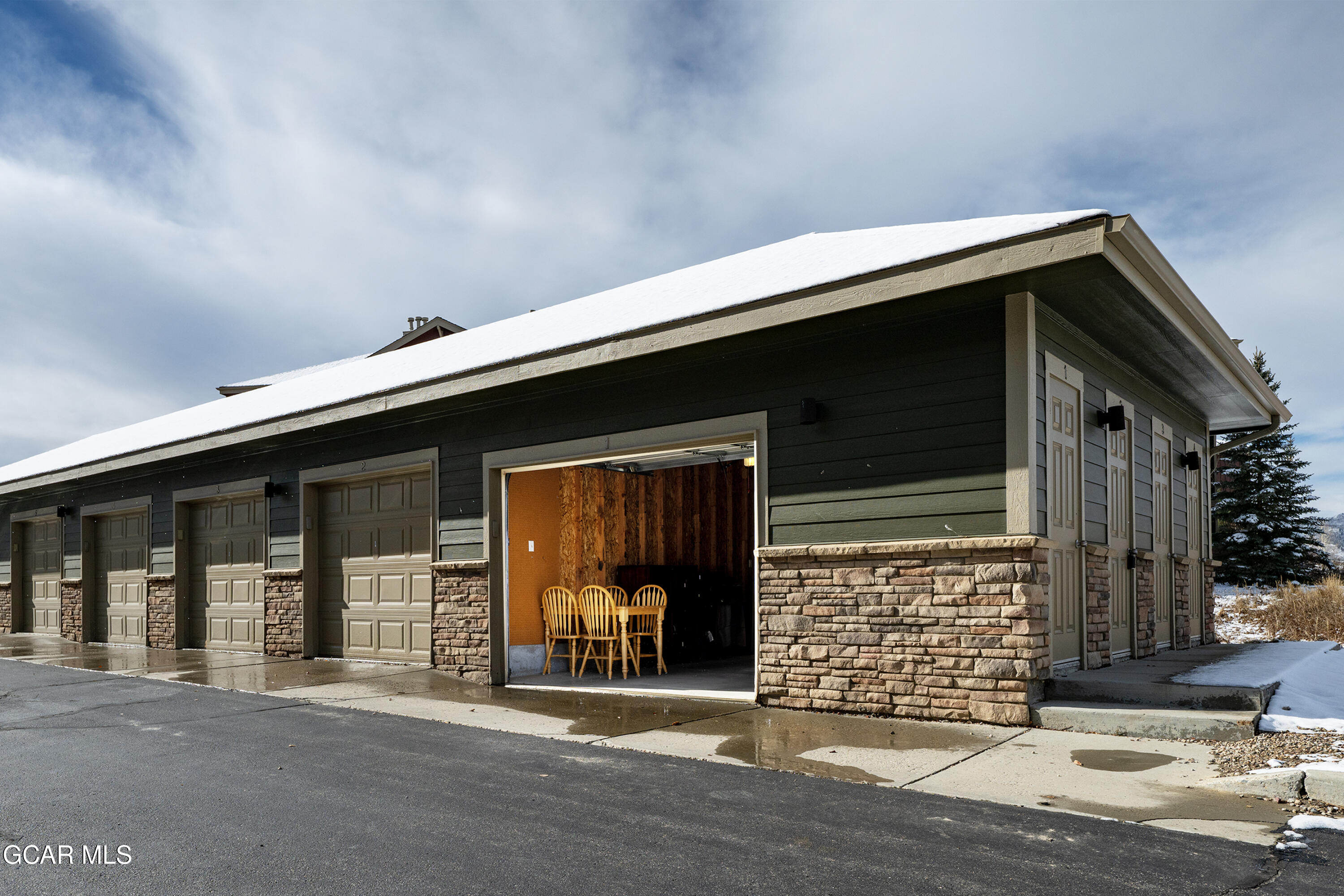 154 Village Rd #C-103