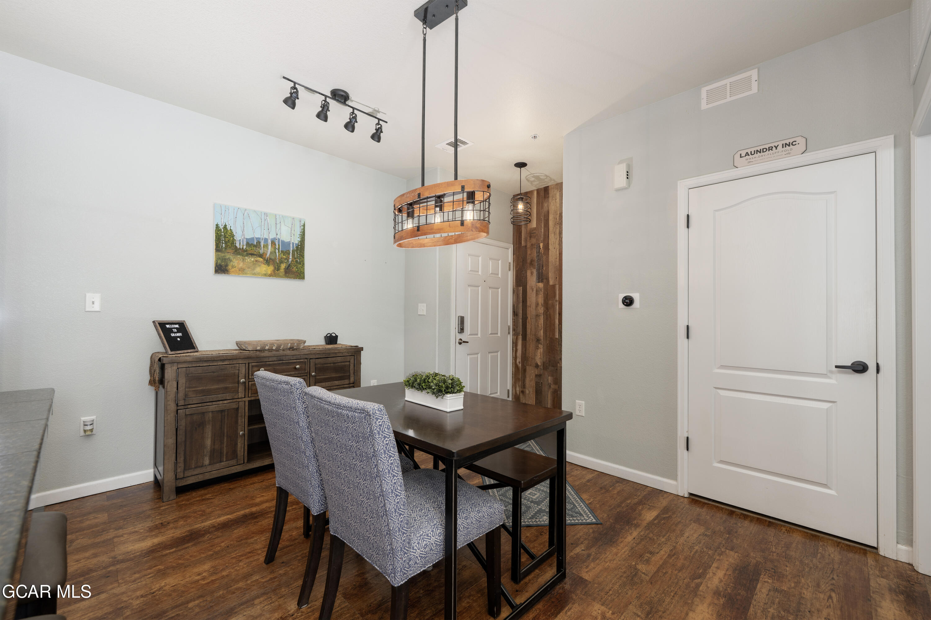 154 Village Rd #C-103