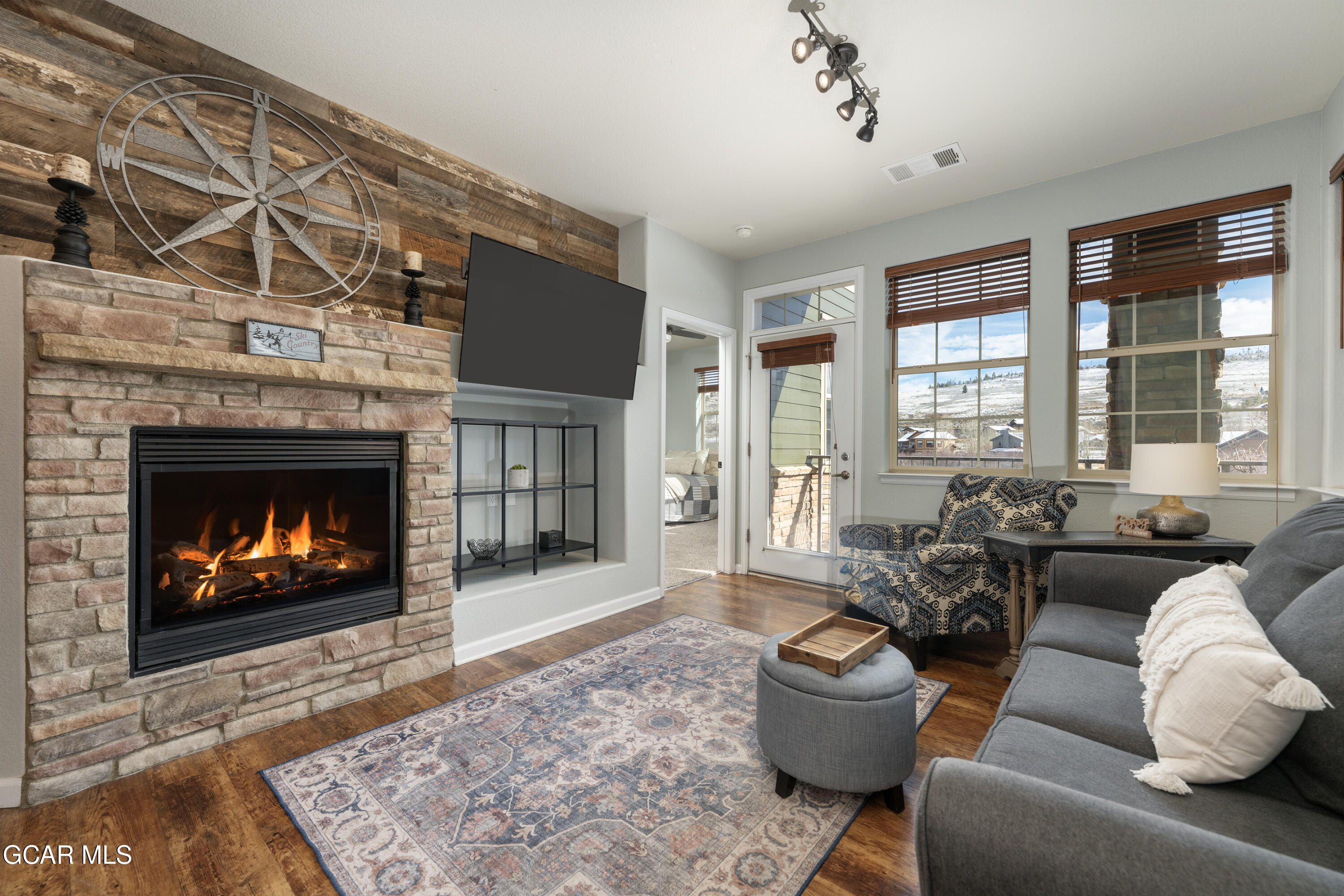 154 Village Rd #C-103