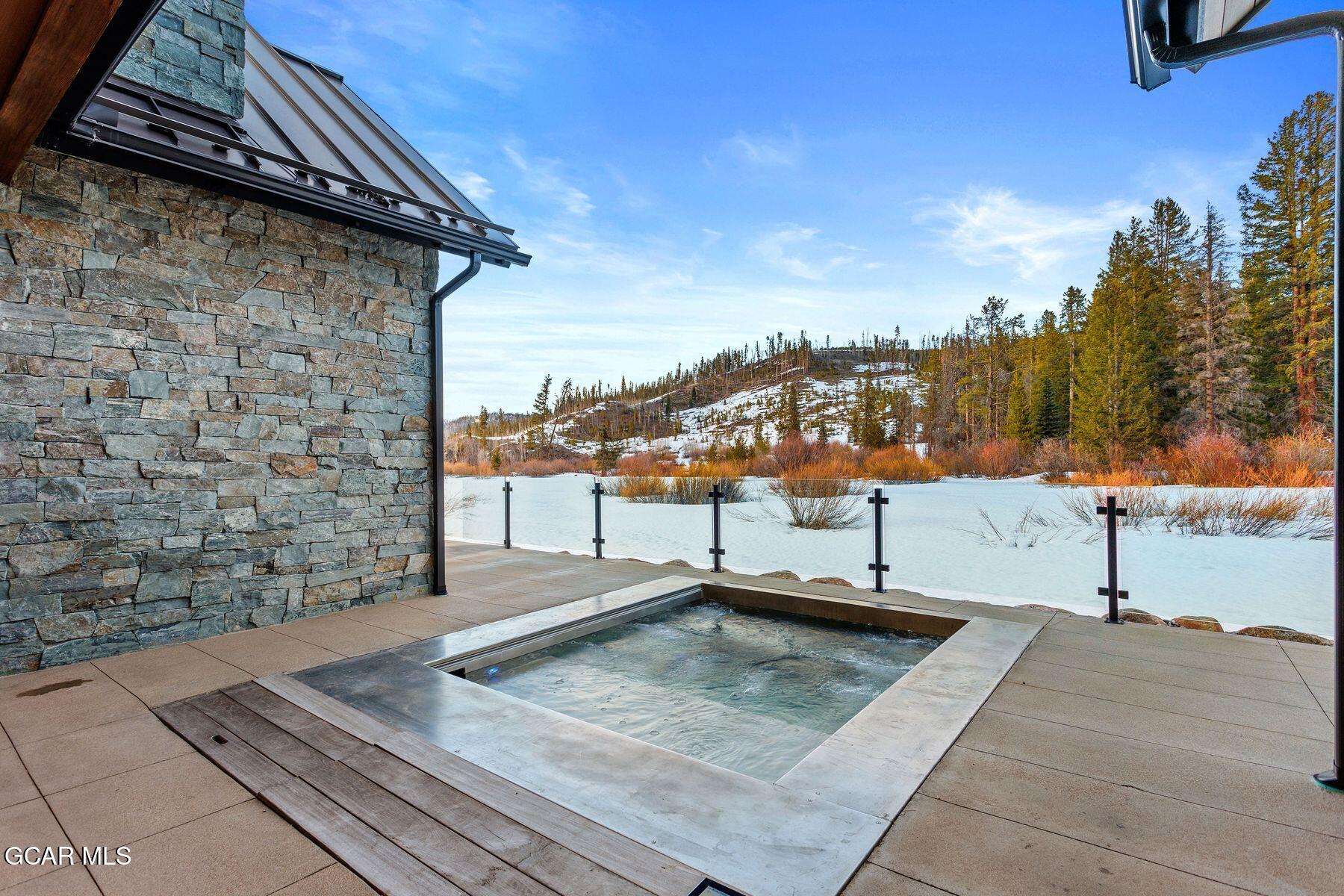 212 Beaver Lodge Road