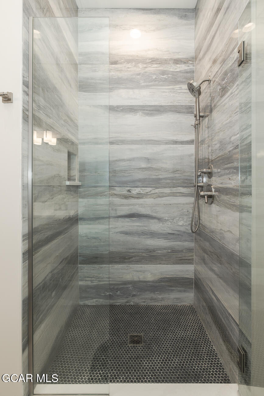 505 GRAND Avenue 204