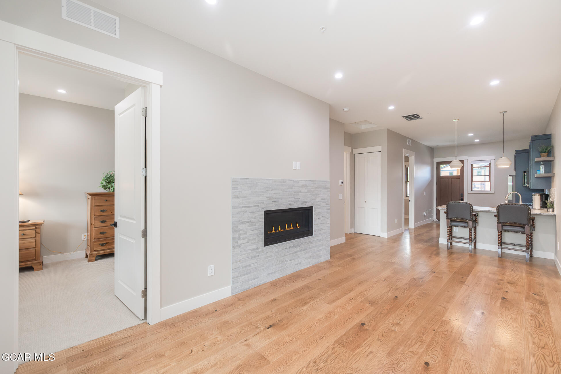 505 GRAND Avenue 204
