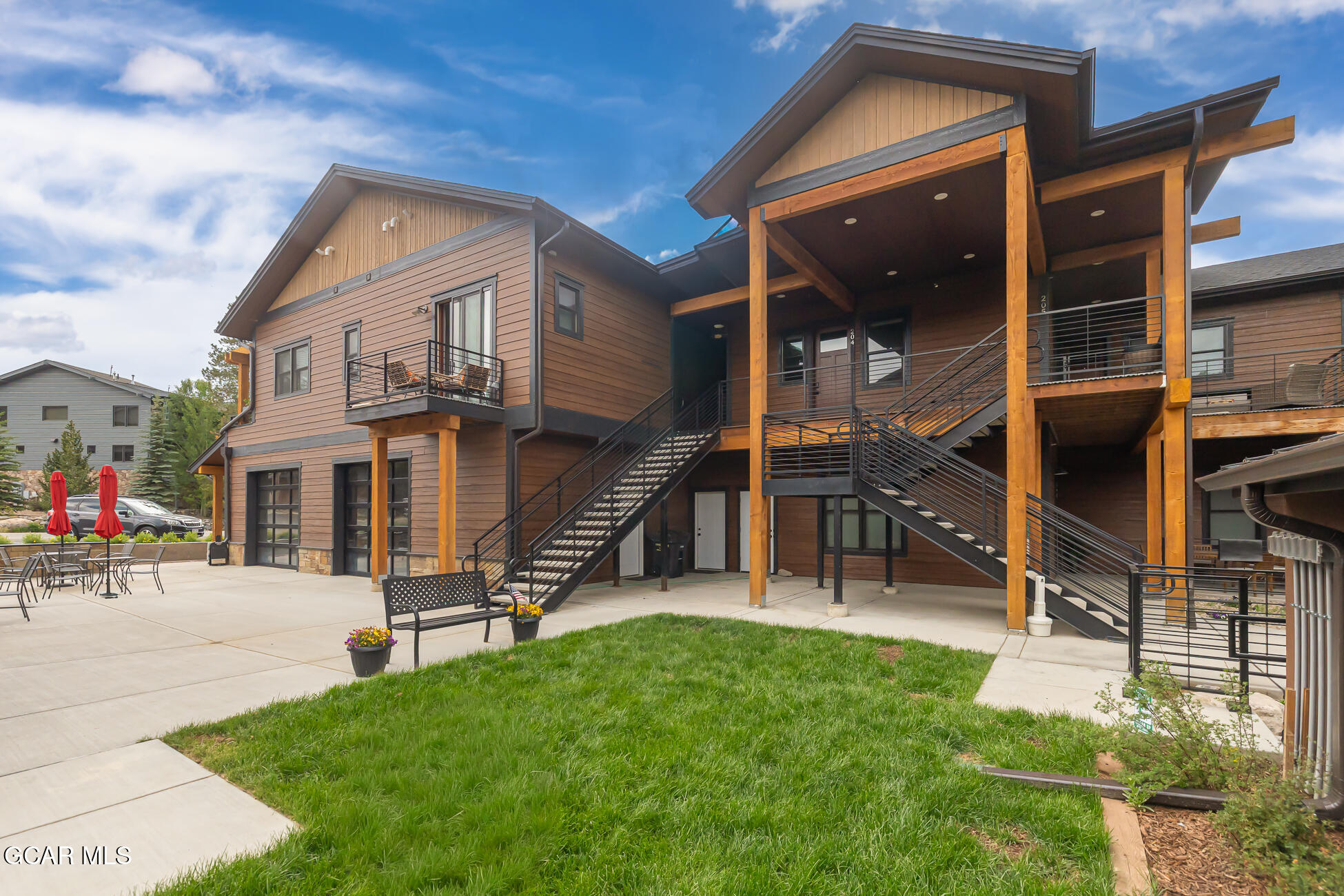 505 GRAND Avenue 204