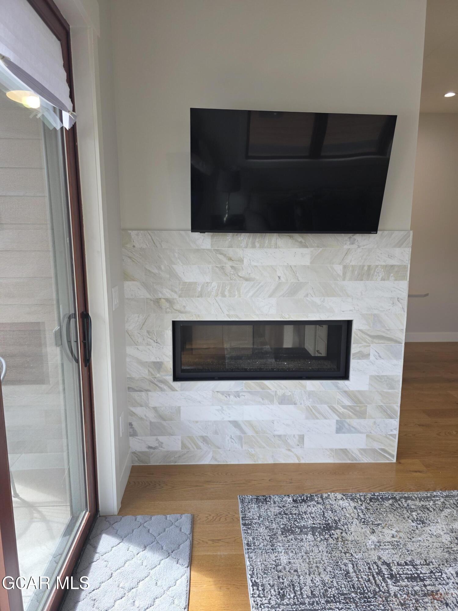 505 GRAND Avenue 201