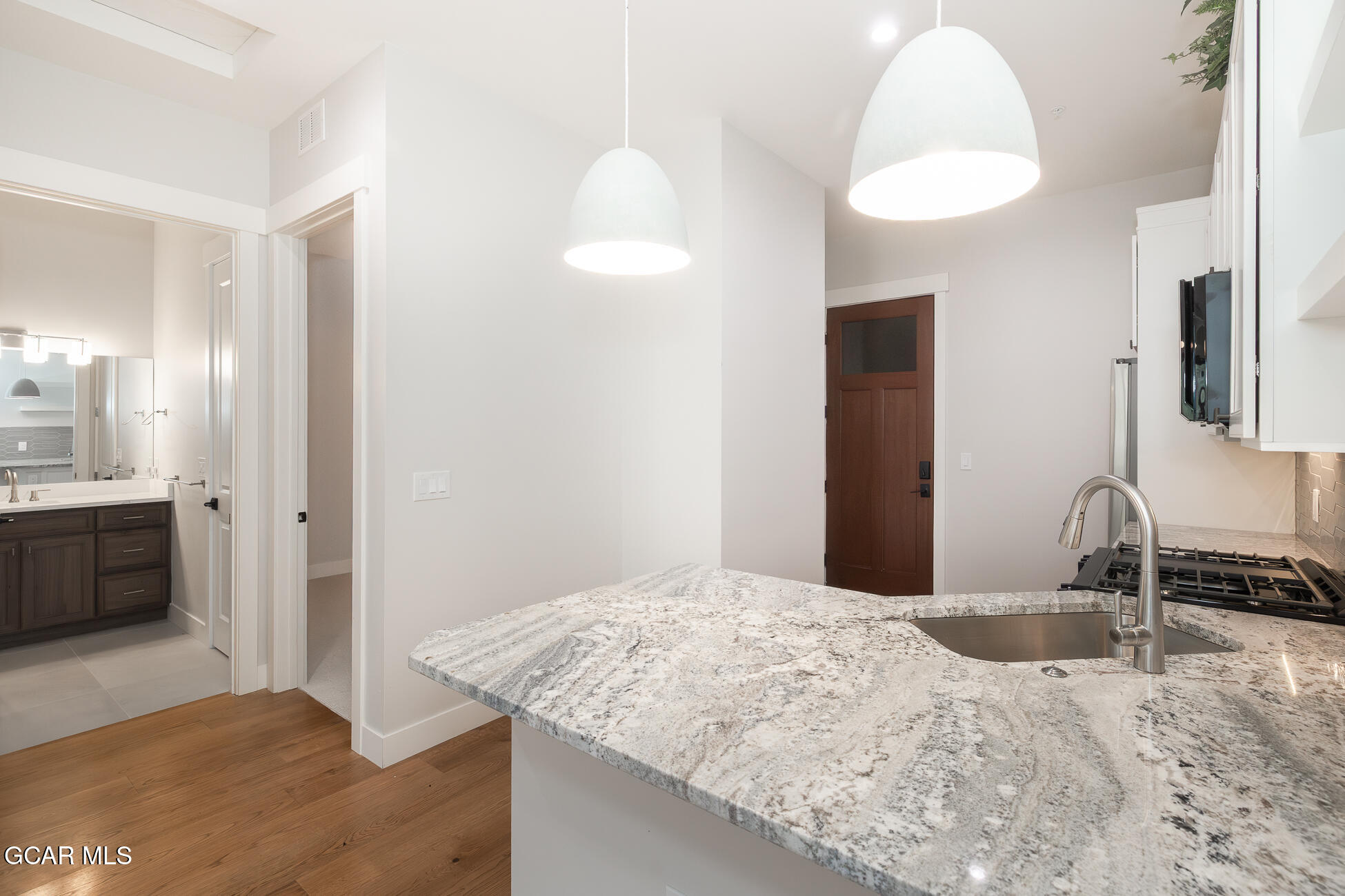 505 GRAND Avenue 203