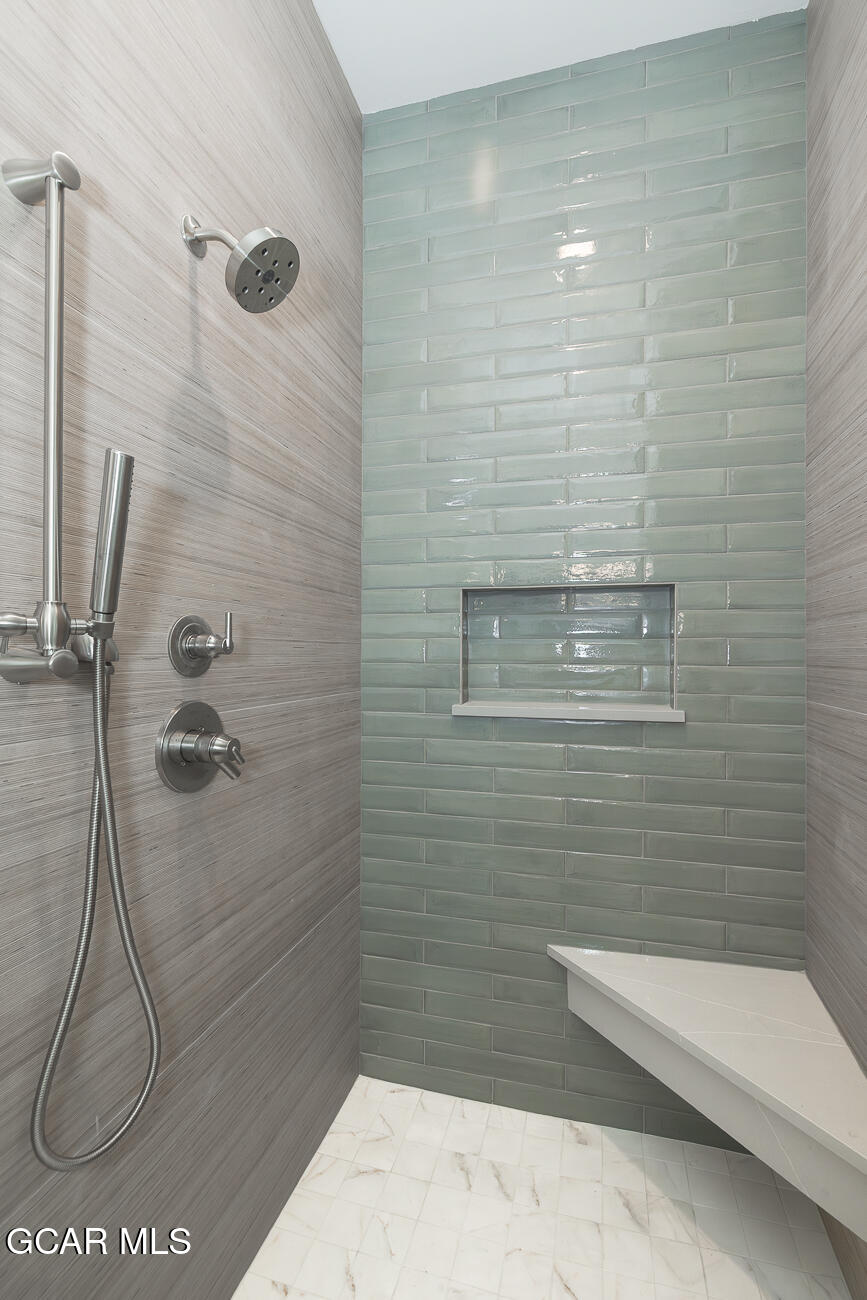 505 GRAND Avenue 203