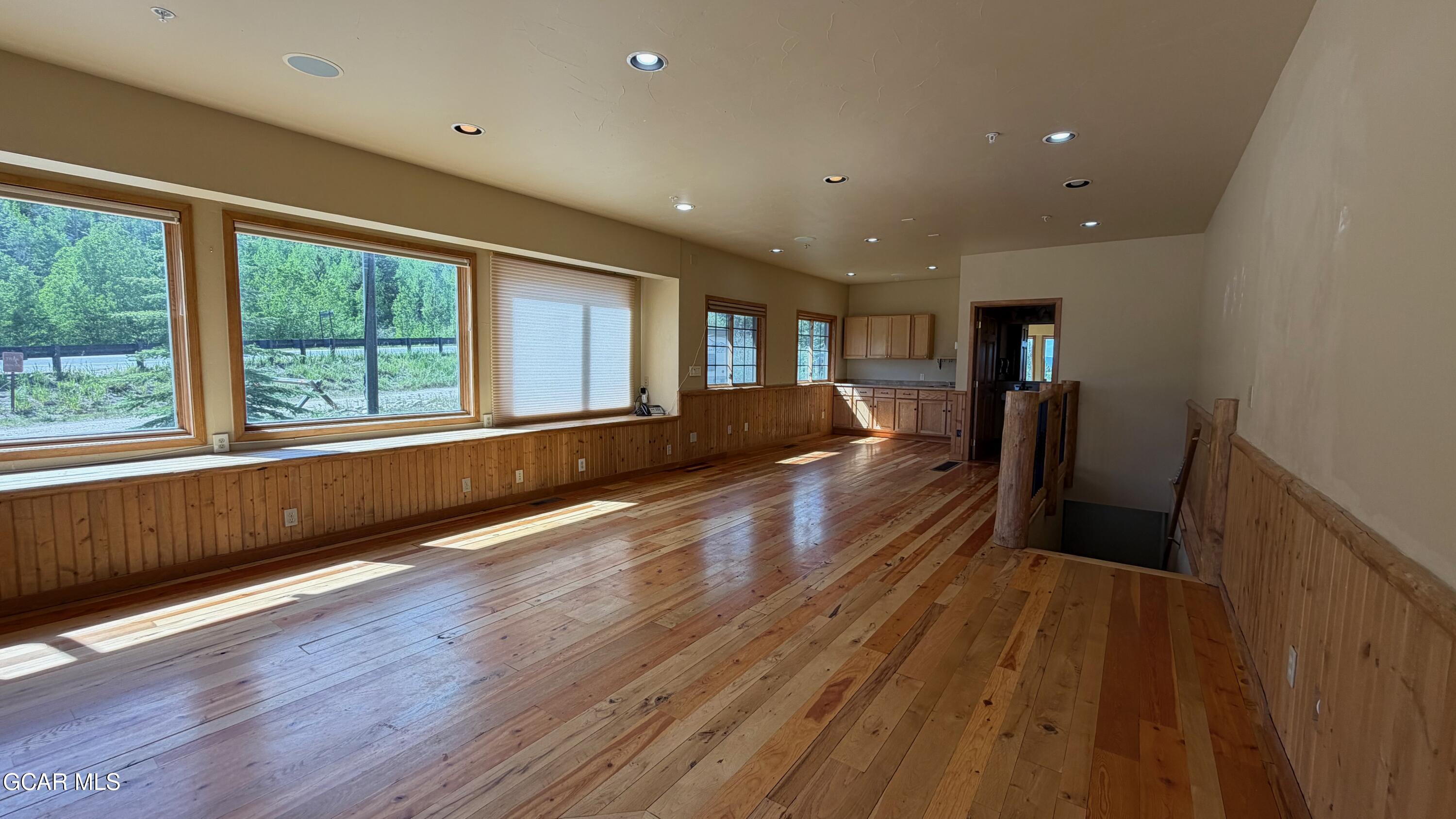 101 Lake Avenue 5