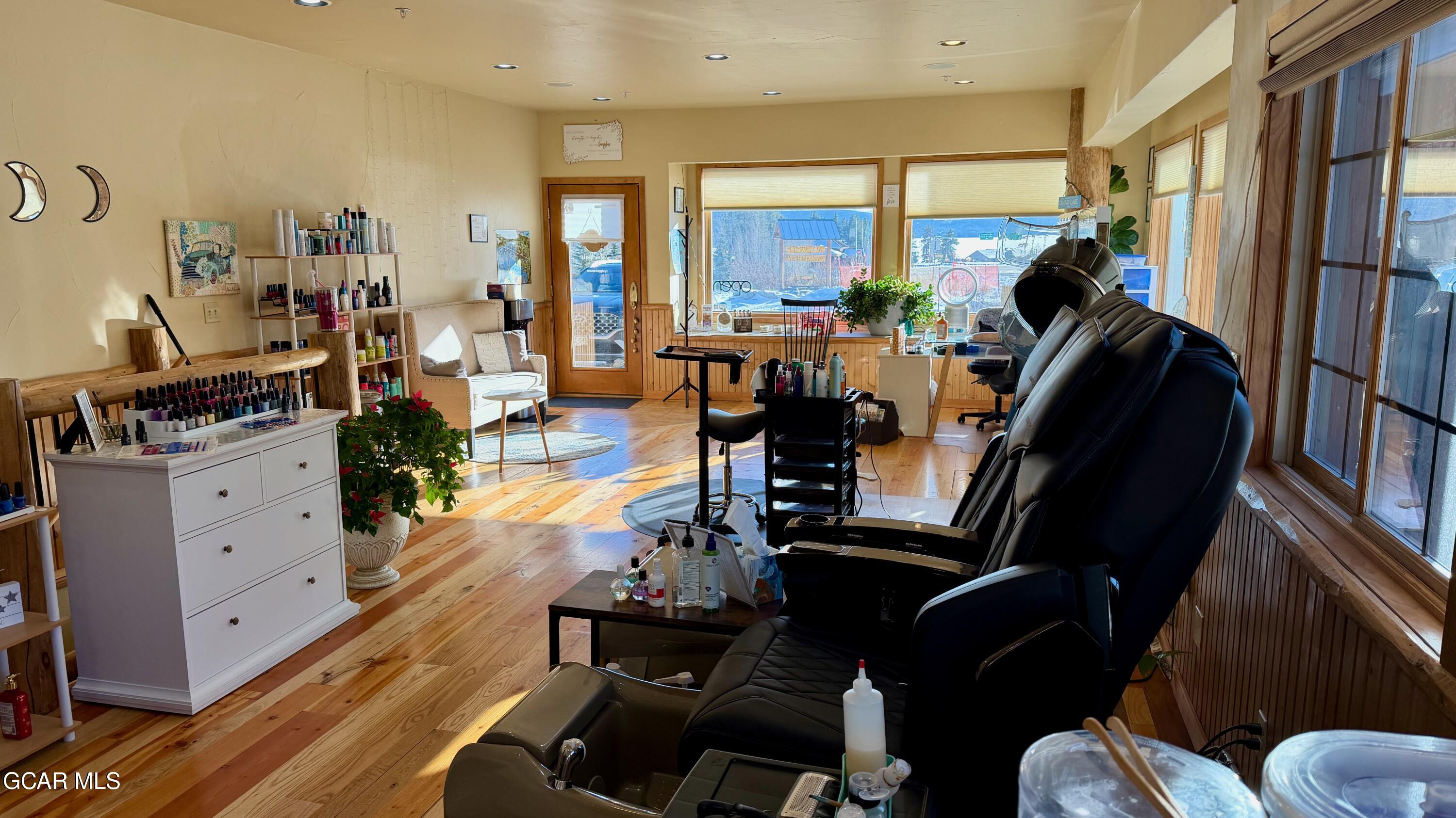 101 Lake Avenue 5